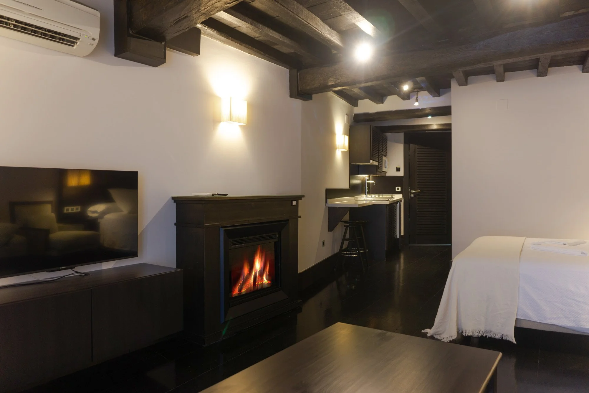 Estudio estándar_402_3.jpg