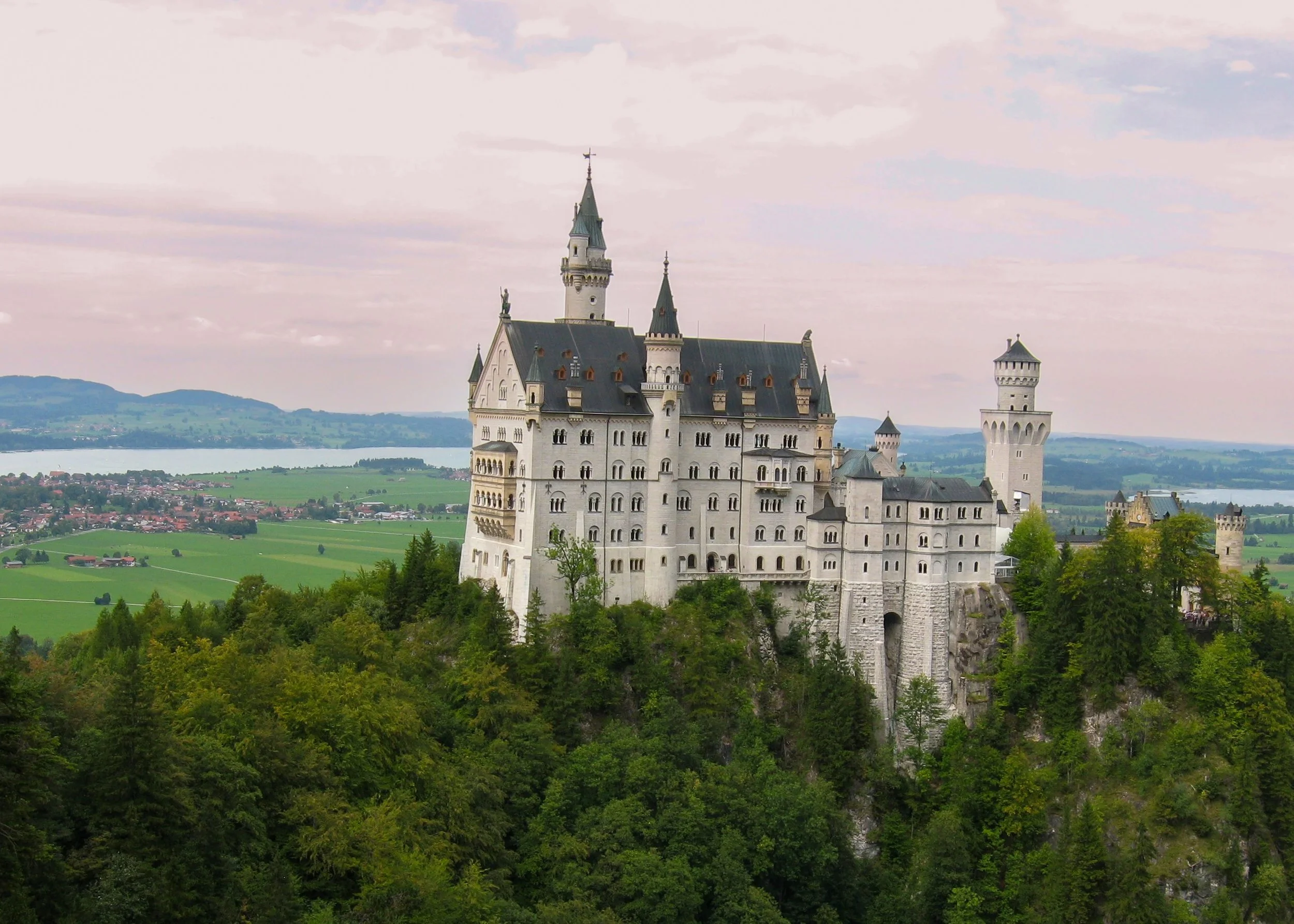 Neuschwanstein copy 2.jpg