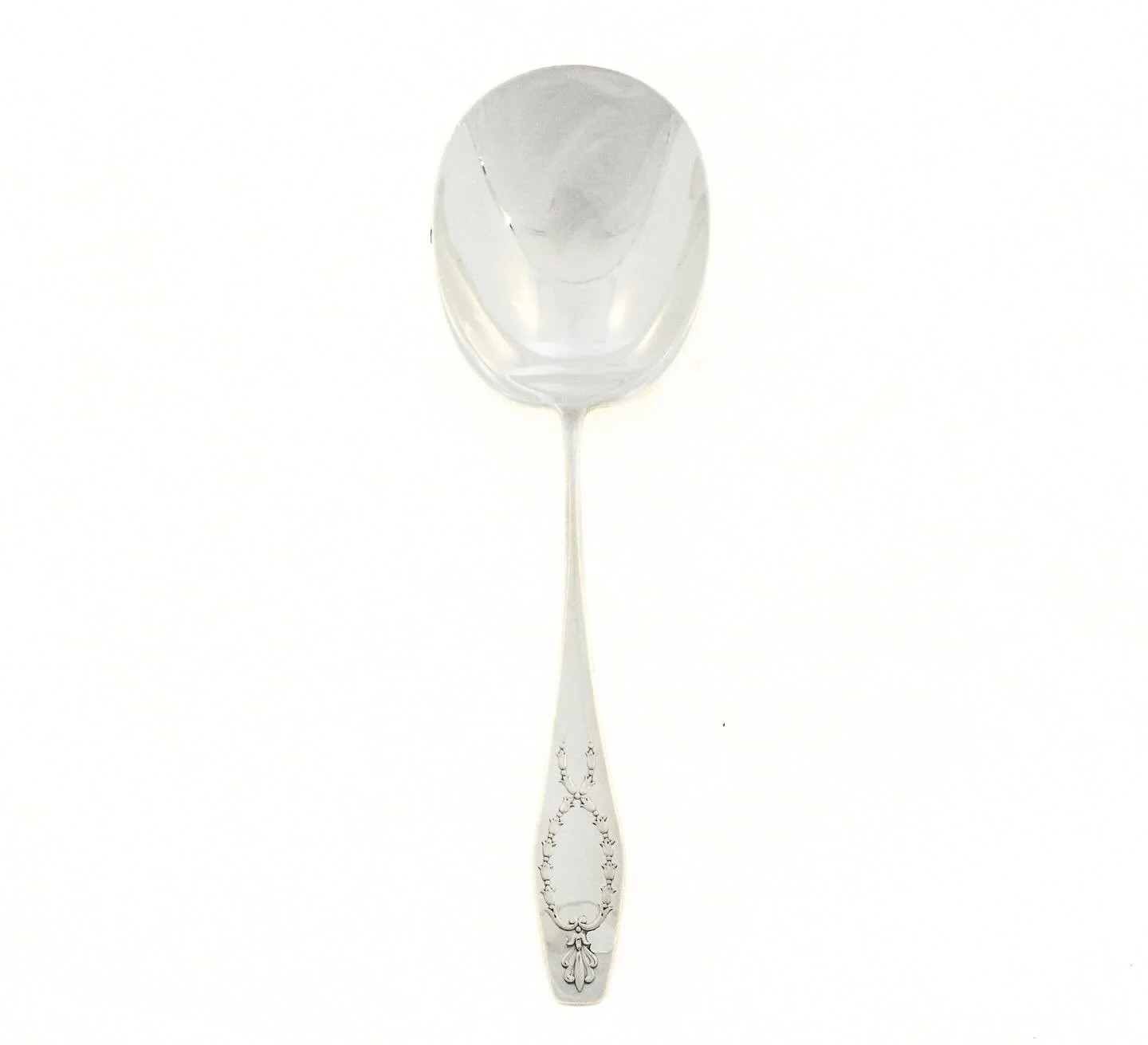 Sterling silver serving pieces&mdash;whether a graceful spoon, an elegant fork, a classic pie server, refined tongs, or a handsome bread knife&mdash;make unforgettable gifts for life&rsquo;s milestones. Timeless, practical, and steeped in tradition, 