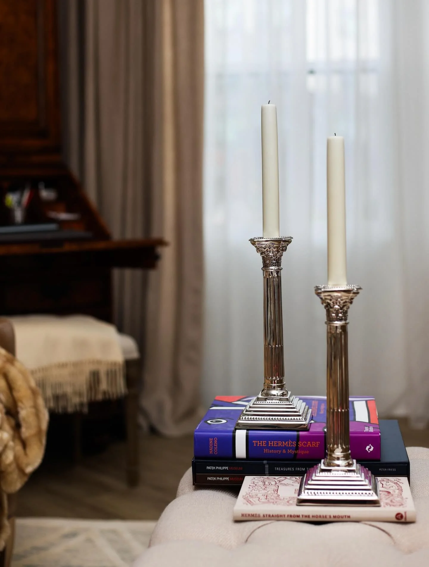 Candle lighting today is at 7:34&hellip; Shabbat Shalom &amp; have a nice weekend. #sterlingsilver #candlesticks #sassonfinesilver #silverdealerextraordinaire