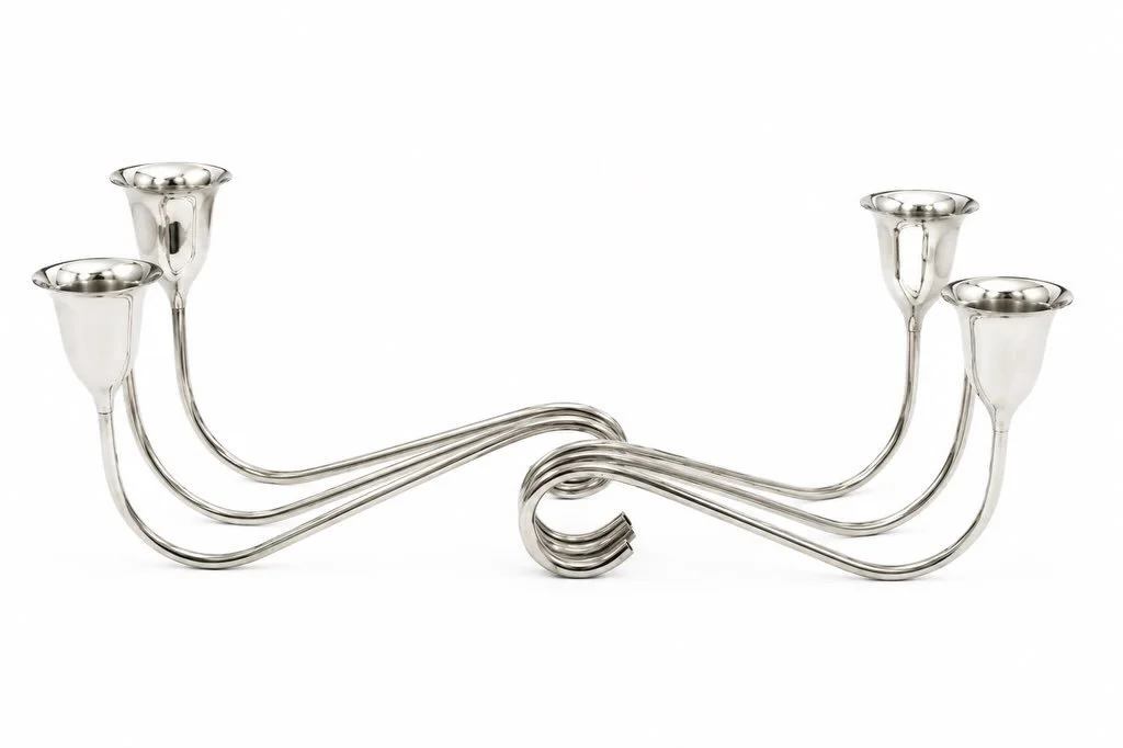 Candle lighting today is at 7:41, Shabbat Shalom!
#sterlingsilver #estatesilver #candelabra #sassonfinesilver #silverdealerextraordinaire