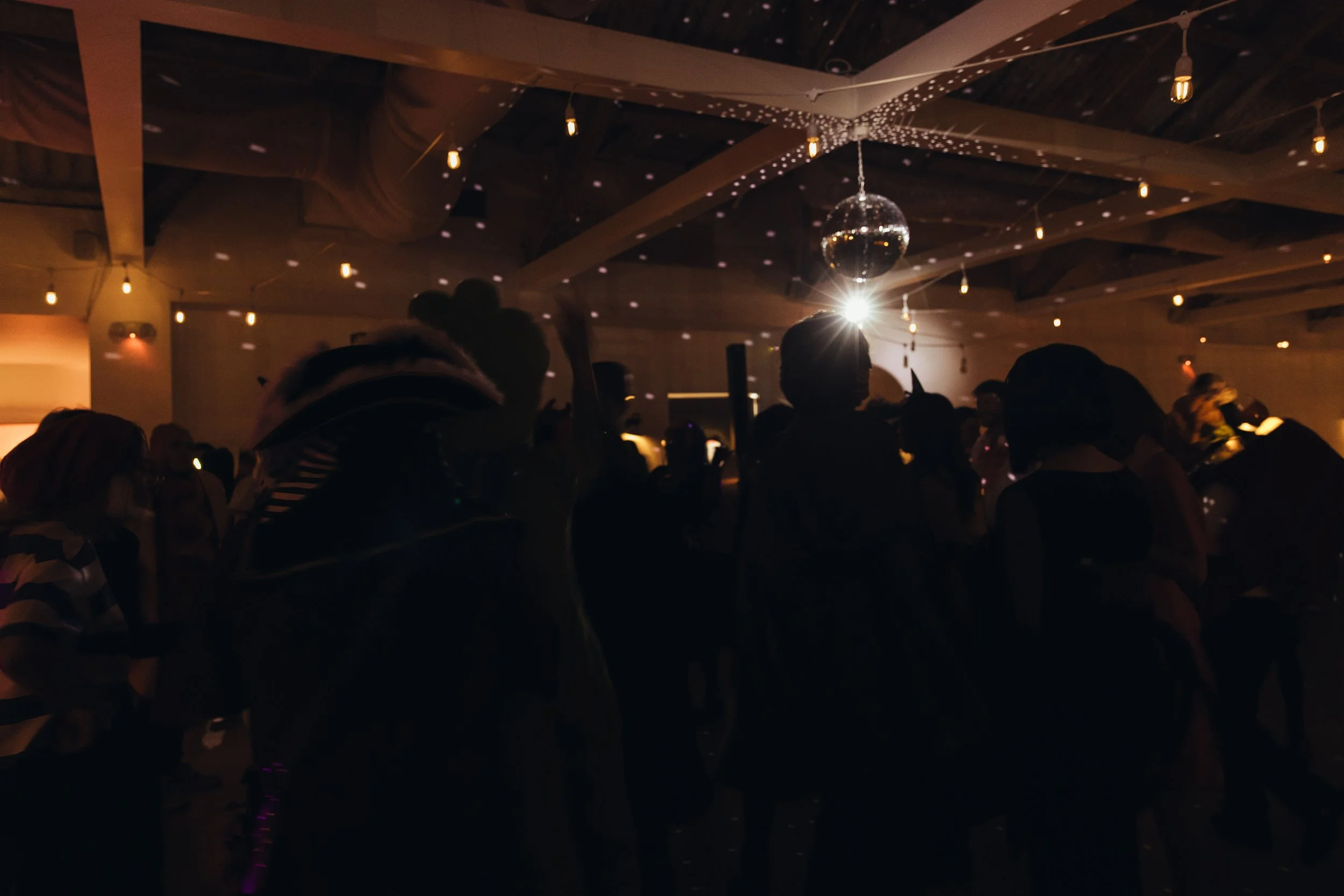 EthanWendy_MariaWurtz_20251101-616.jpg