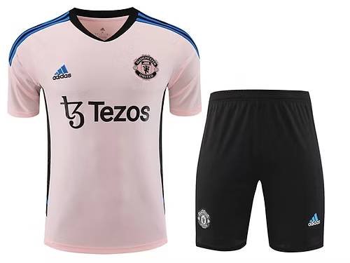 23/24 Manchester United Training Kit