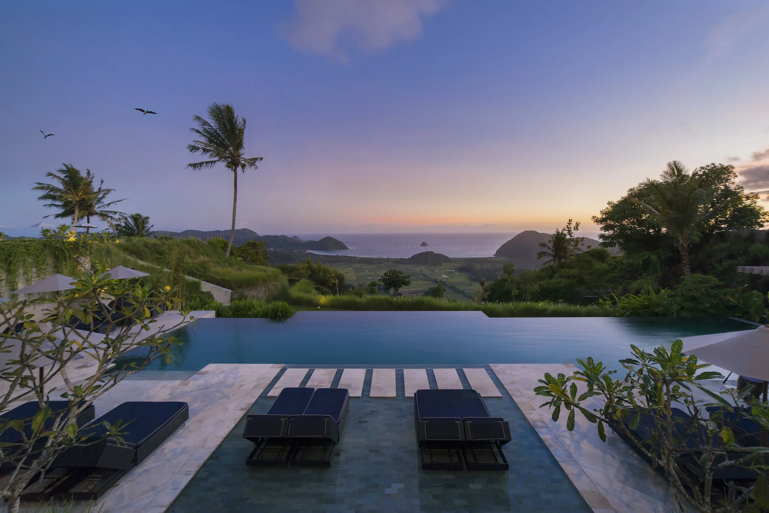 Monday Motivation: Unwind Above the Waves in South Lombok