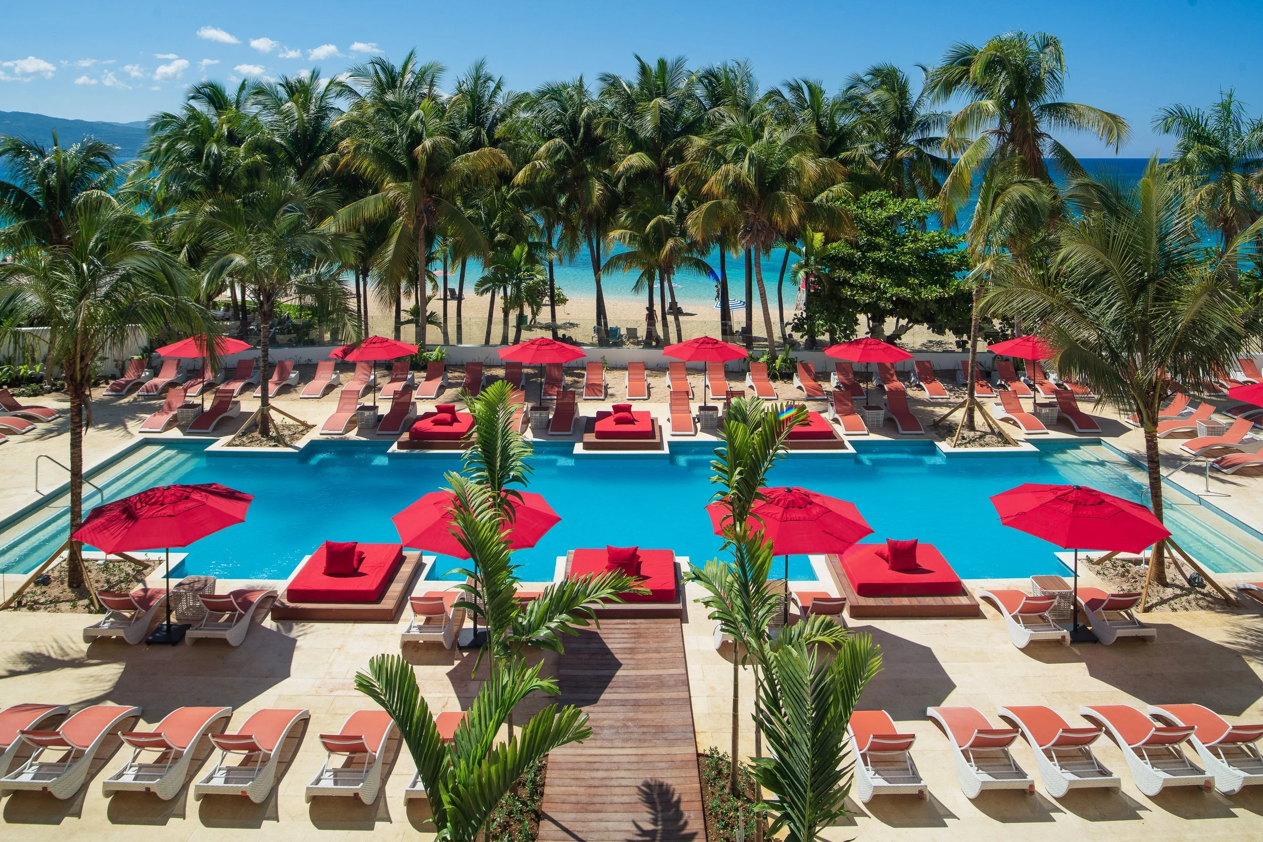 Find Your Spark in Jamaica: Where Ocean Breezes and New Beginnings Meet