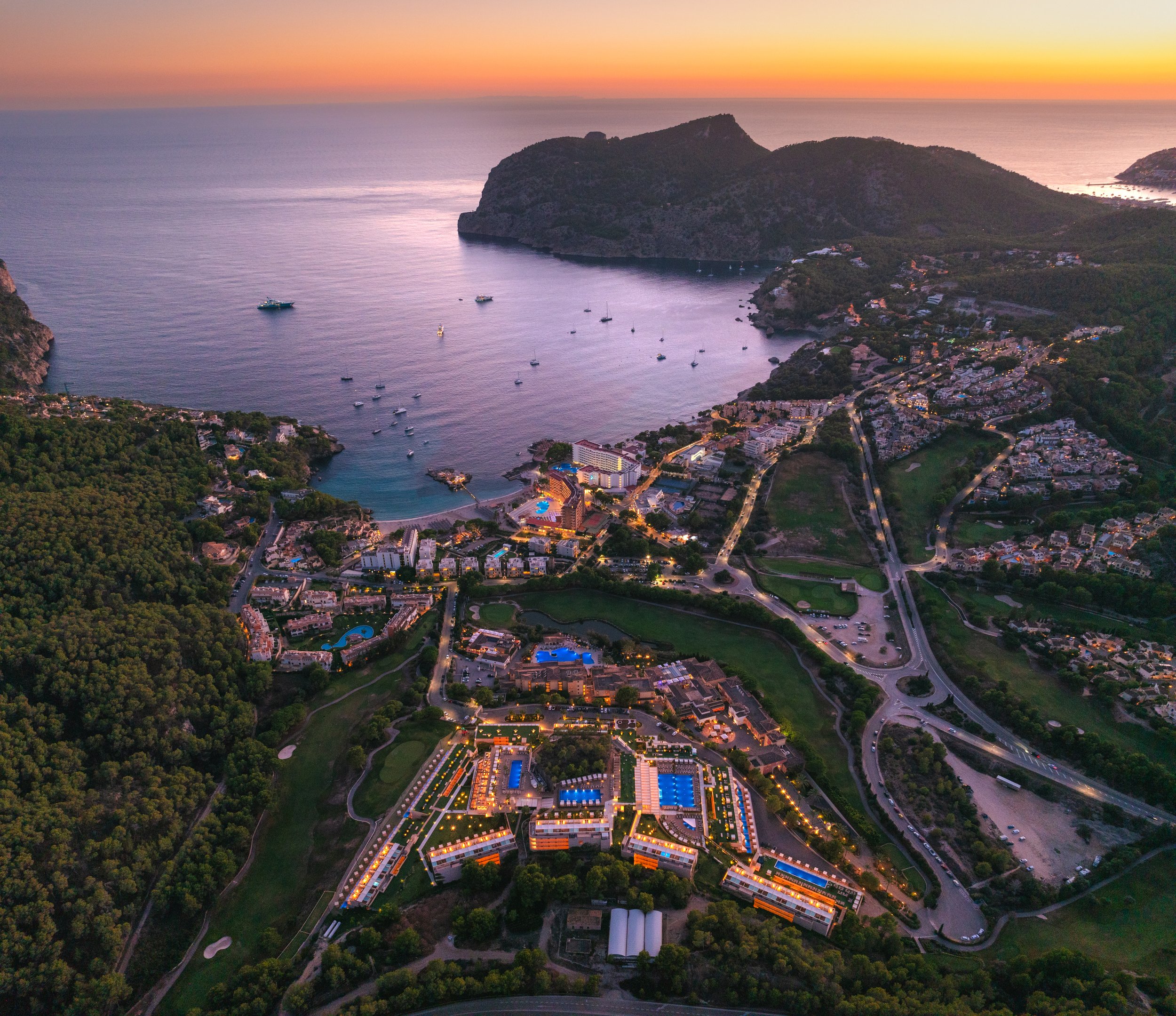 Where to Stay in Spain for an Unforgettable Solar Eclipse and Meteor Shower
