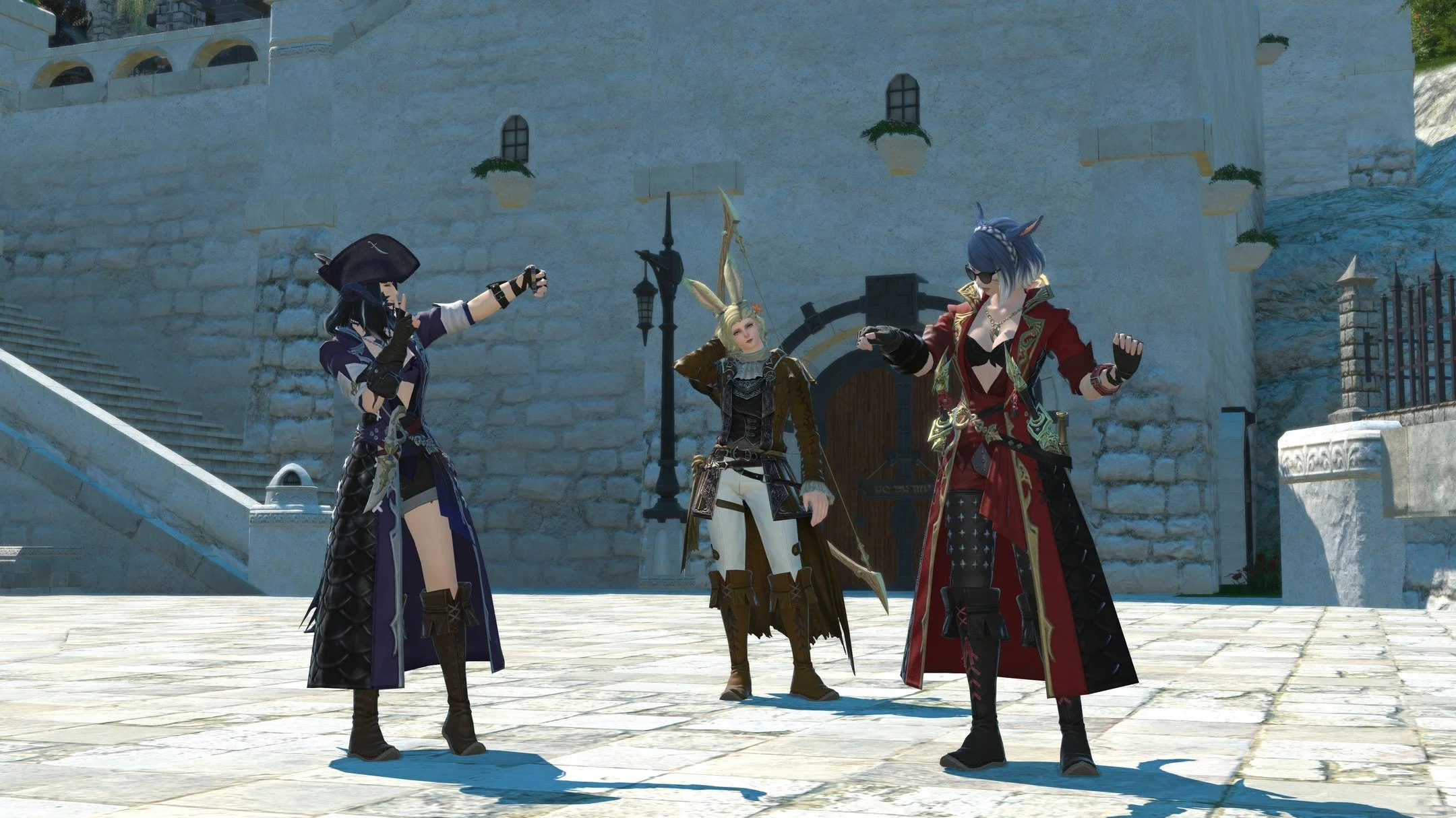 Looking for something to do this evening in Eorzea?! Feel free to stop by Kraken's Call Headquarters in The Mist for a Fashion Fantasy - Summer Glam Contest hosted by AtomicDX (Buck Haus)! 
Last week. Buck taught us Color Theory in preparation for t