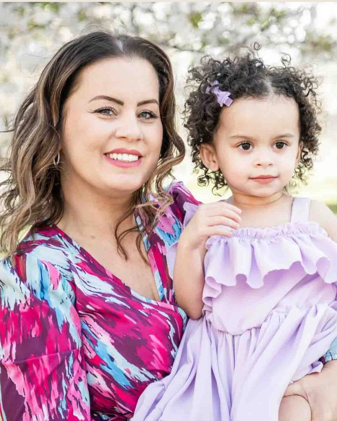 As a mom and photographer, I confess...

I&rsquo;m usually the one behind the camera.

Thousands of photos of my daughter.
Very few photos with her.

And I know so many moms feel the same way.

That&rsquo;s one of the reasons I love family sessions s