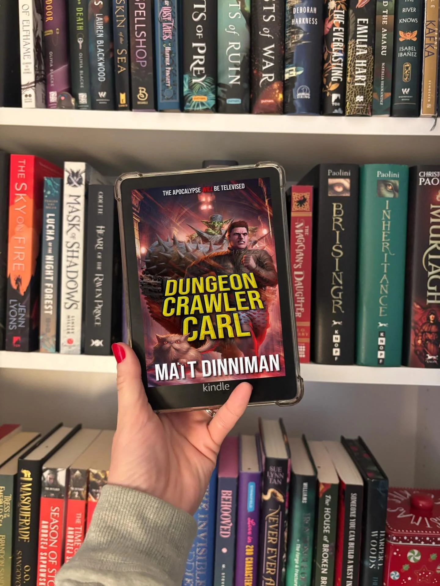It&rsquo;s taking all my self control to not swan dive into book 2, but I have some goals to finish by the end of the year that don&rsquo;t involve getting sucked into a long series. But, I&rsquo;m coming for you, book 2.

Dungeon Crawler Carl by @ma