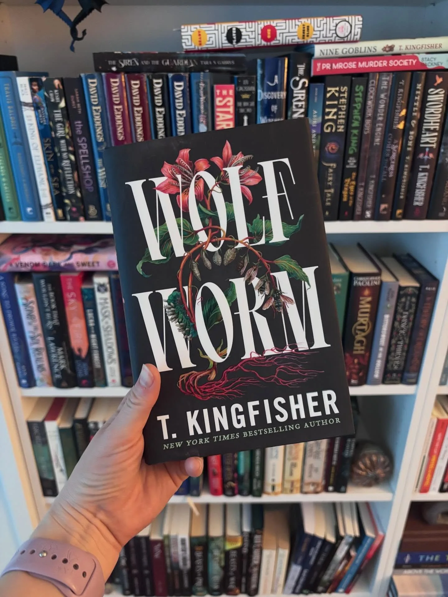 What a pleasant surprise when you get an email from @bookpeoplerva that your preordered book has arrived&mdash;and you forgot you ordered it! But of course I will buy anything that T Kingfisher writes 😍

Who are your auto buy authors??

#autobuyauth