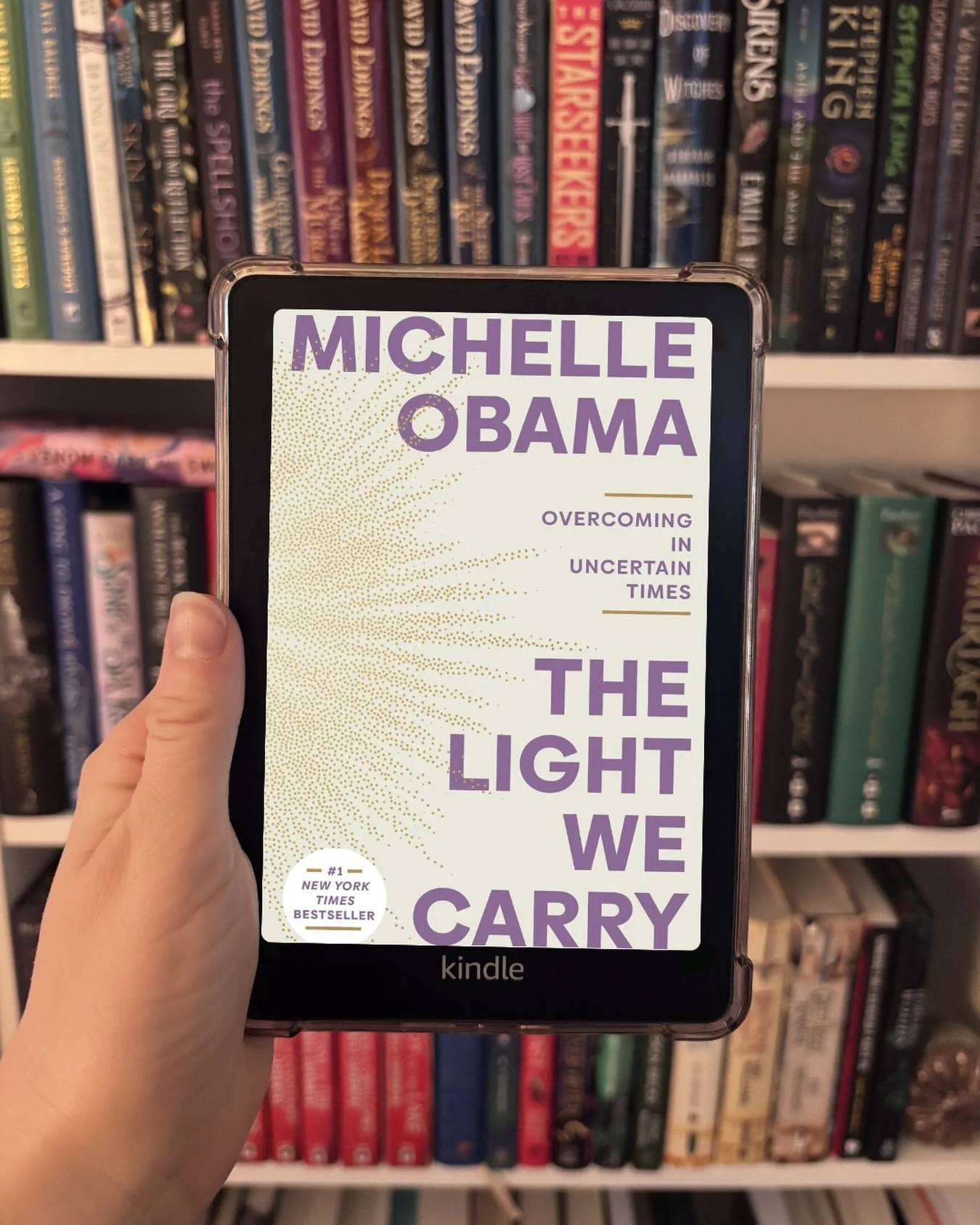 Two nonfiction books in one month?? Who is she?? But honestly I couldn&rsquo;t put The Light We Carry one down. @michelleobama is such an inspiring person, and I try to live &ldquo;we go high&rdquo; every day (which she talks about in Chapter 10). I 