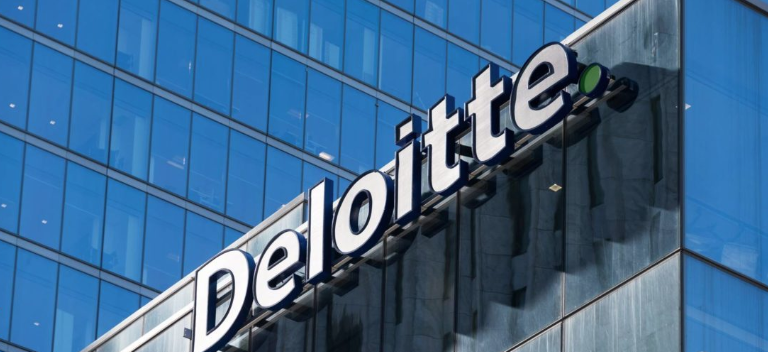 Angela Chaisson is Announced as Deloitte’s Out on Bay Street Emerging Leader Award Winner!