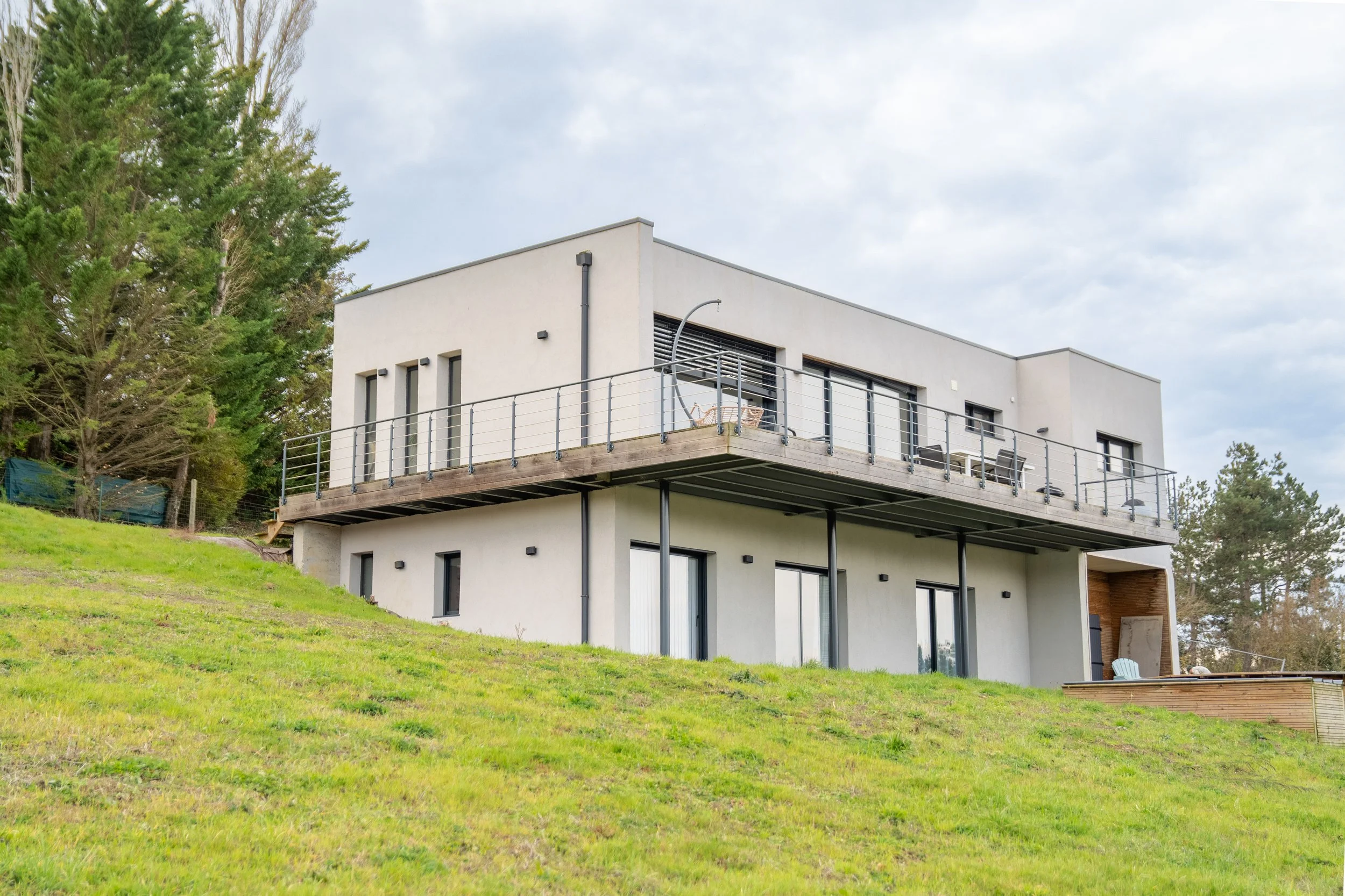 NOVA TRANSACTION 13-01-28.jpg