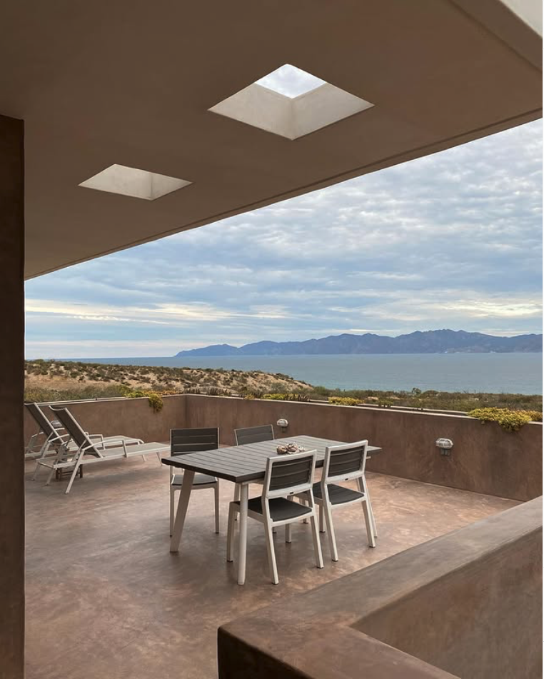 Cerralvo Island view from Aguacaliente boutique hotel in El Sargento, Baja California Sur. Vista de la Isla Cerralvo desde el boutique hotel Aguacaliente en El Sargento, Baja California Sur.