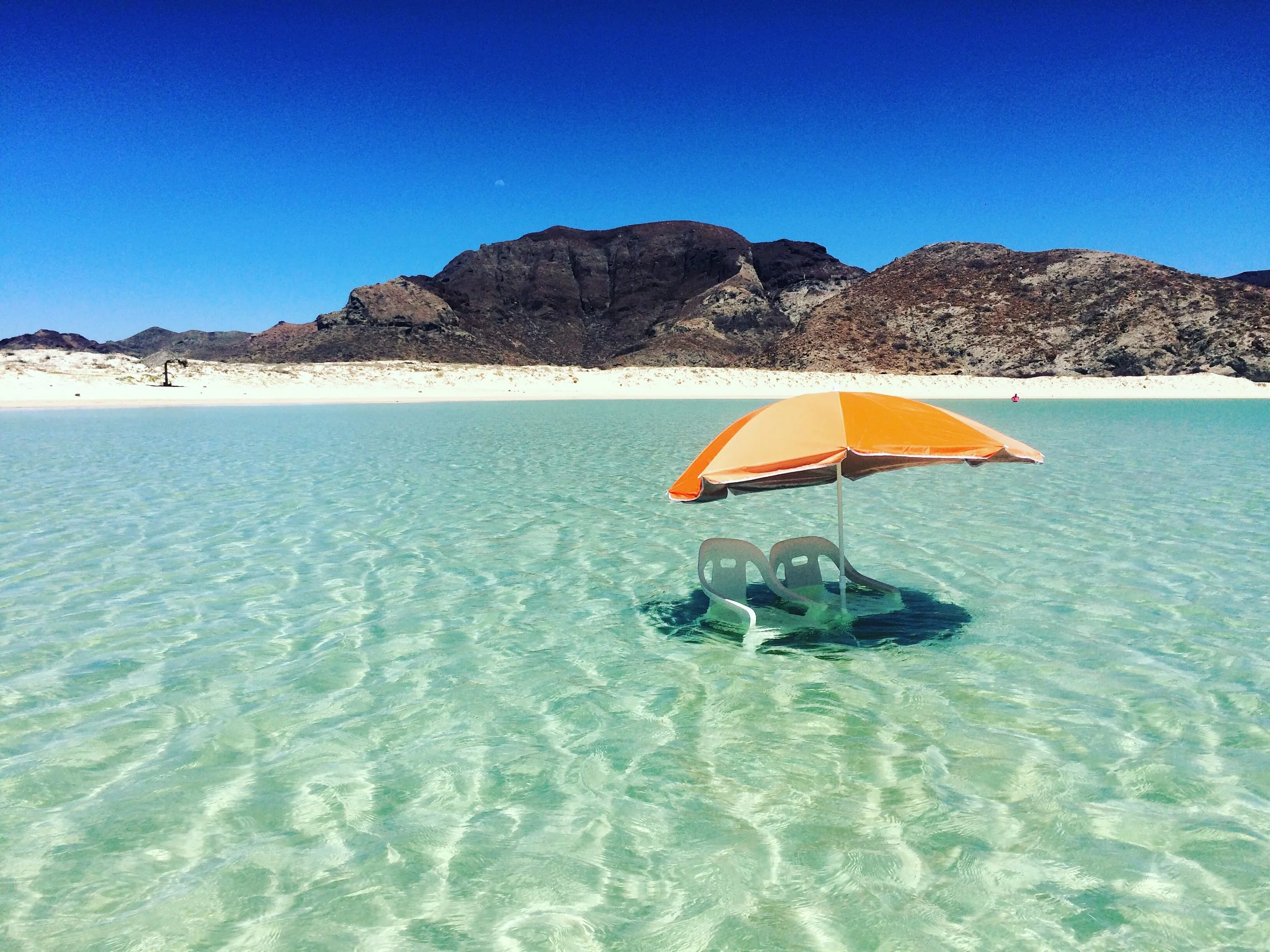 Balandra beach. Playa Balandra. One of the most beautiful beaches in the world. Una de las mejores playas de todo el mundo.