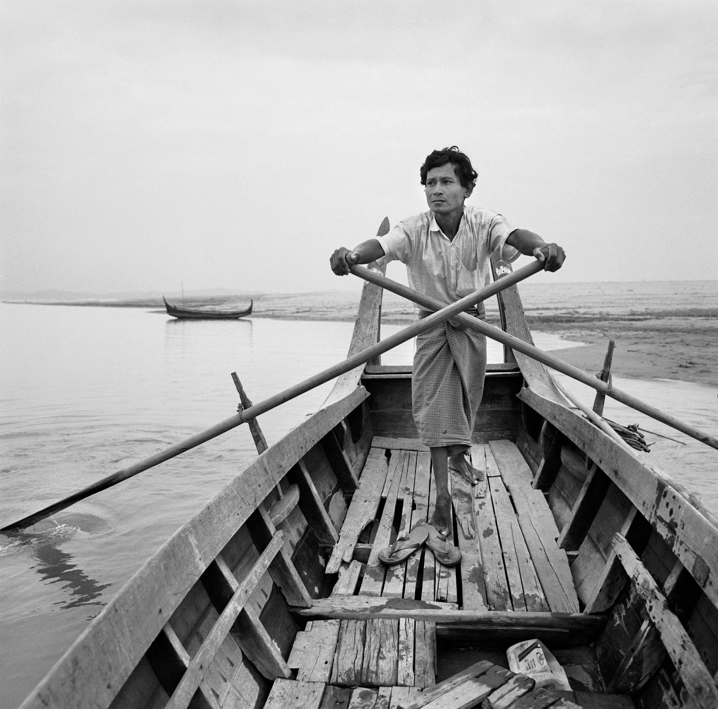 Crossing the Irrawaddy River, Bagan