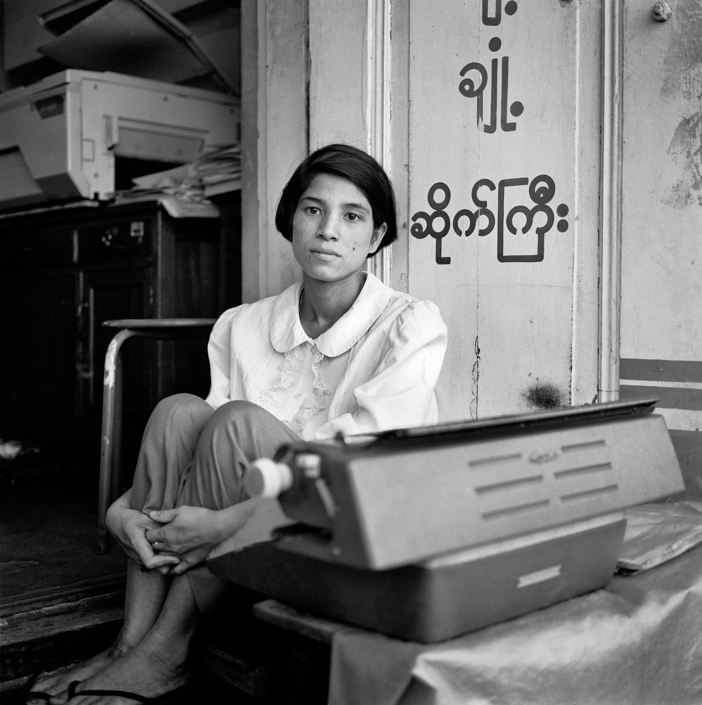 typist waiting for a customer, Rangoon