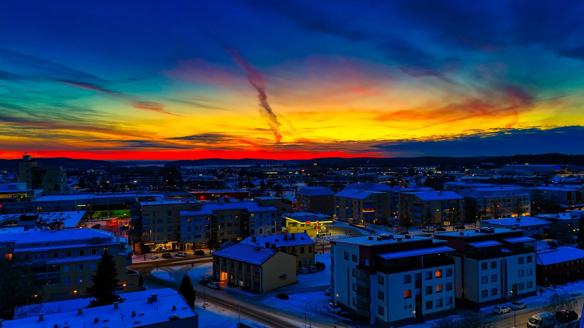Salon kaupunki auringonlaskussa.jpg
