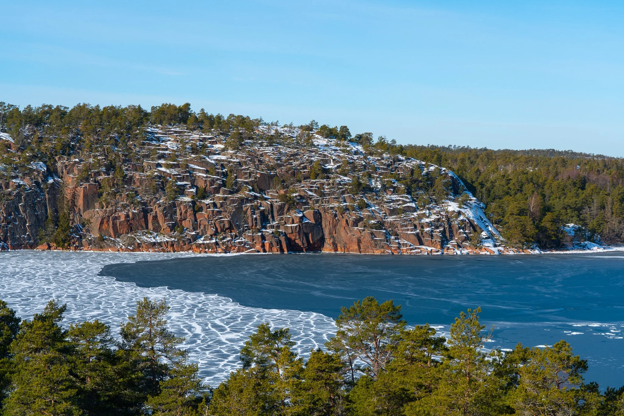 Jäinen merenpoukama.jpg