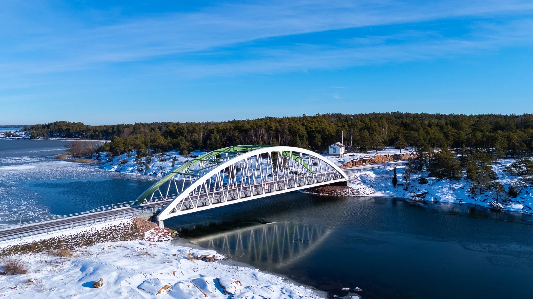 Bomarsundin silta.jpg