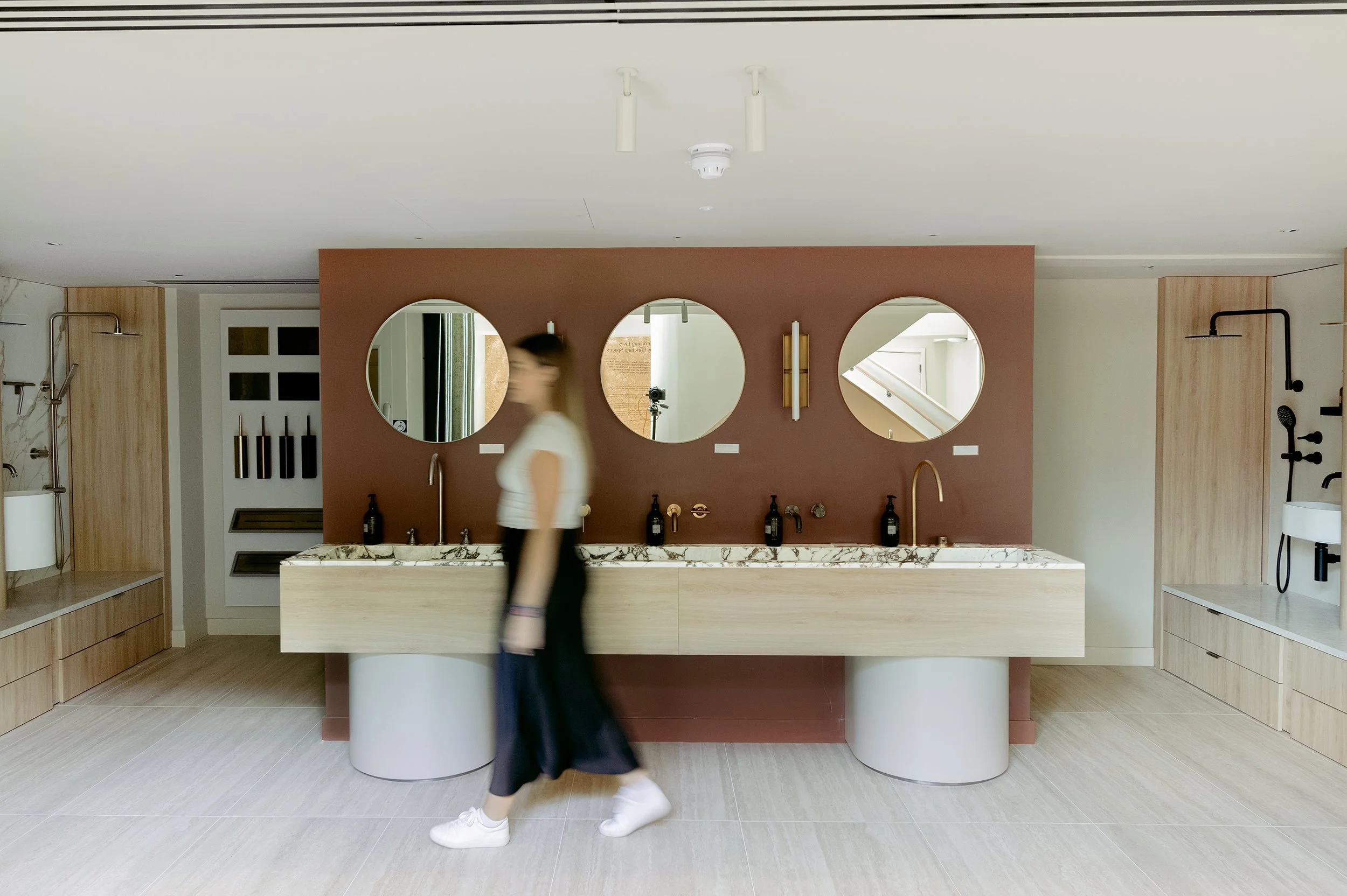 ABI Showroom-180-2 c.jpg