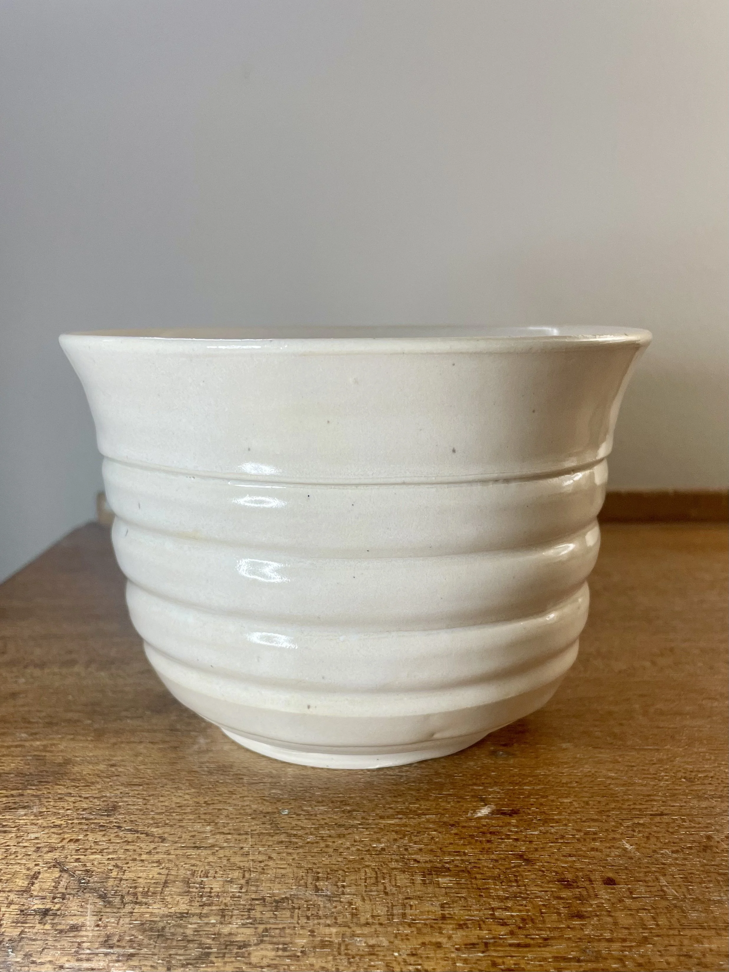 Feather white ripple bowl