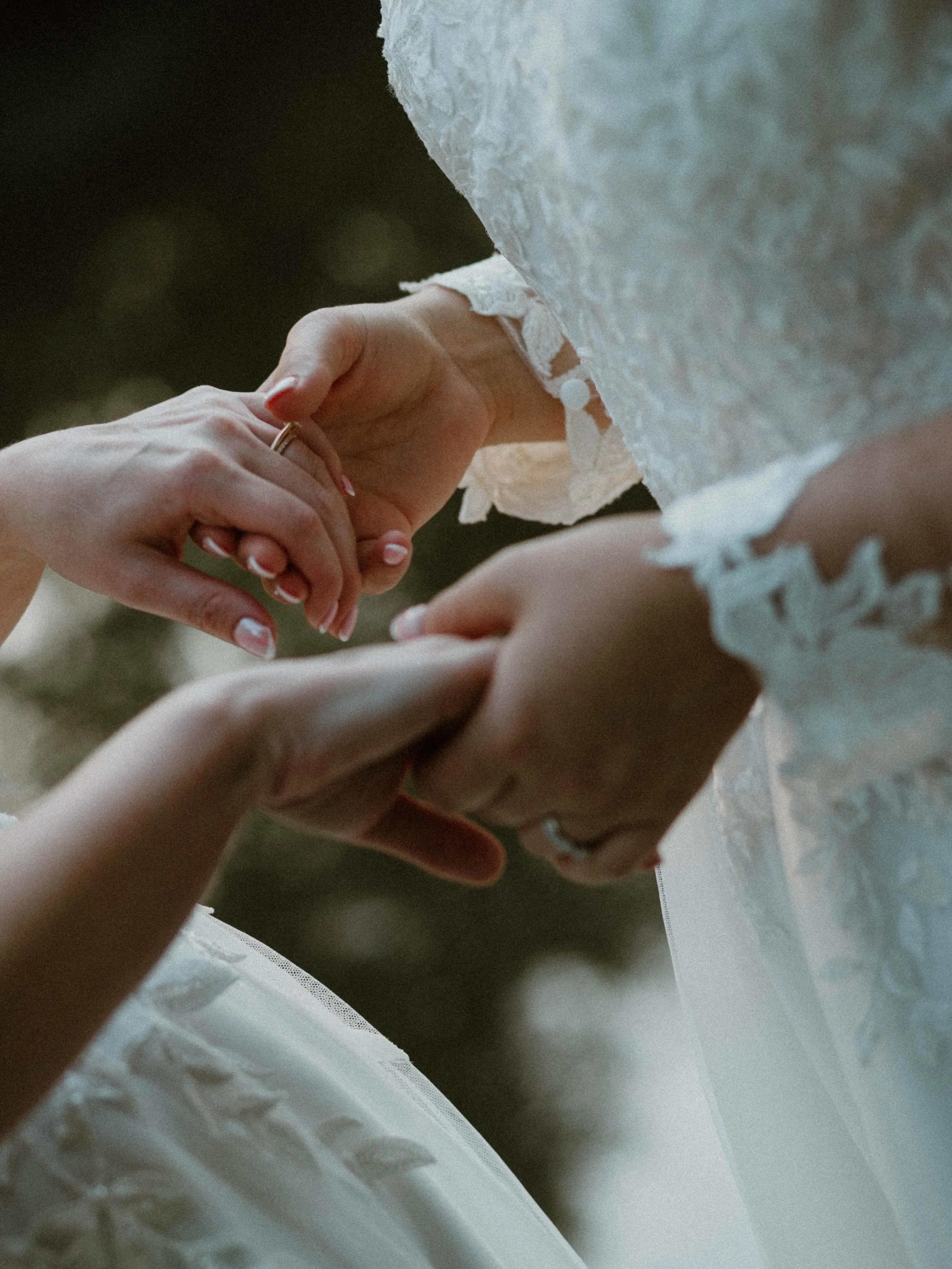 10 of my favourite moments from Emily &amp; Rachael's wedding last week. 

Venue: @styallodge 
Celebrant: @ceremoniesbyjuliegoodall 
Hair: @hairby.cw @megancooper_hair 
MUA: @makeupbymayas_ 

Wedding photographer 
UK Wedding photography 
Documentary 