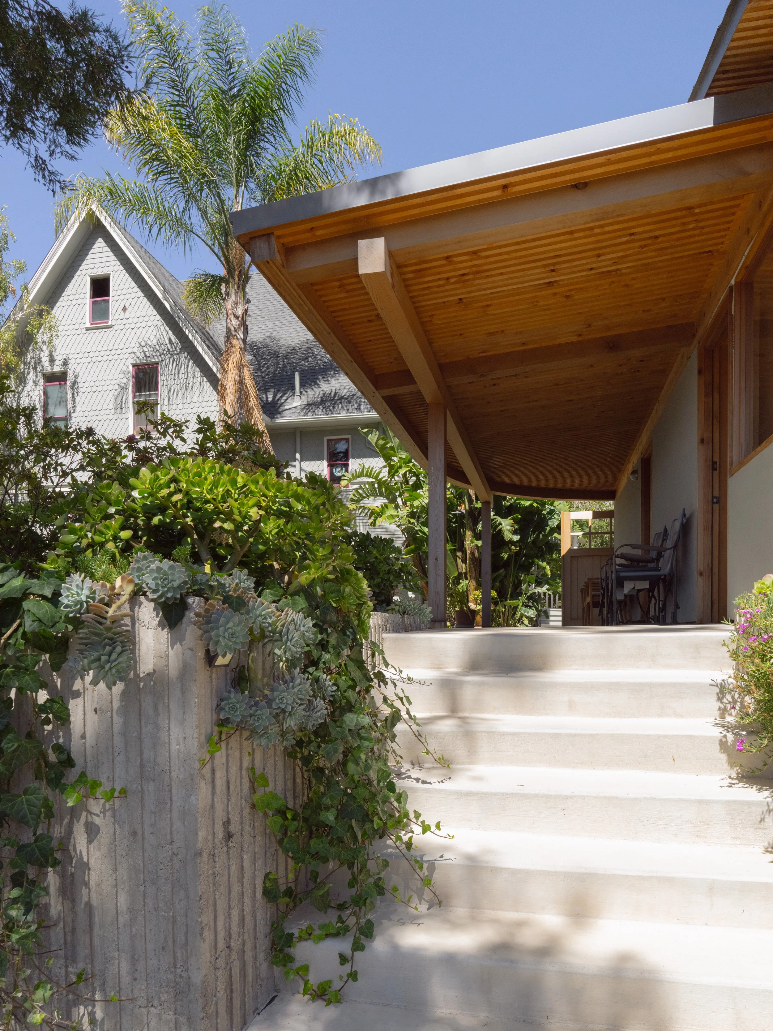 1_Exterior_4_Stair_PorchToHouse.jpg