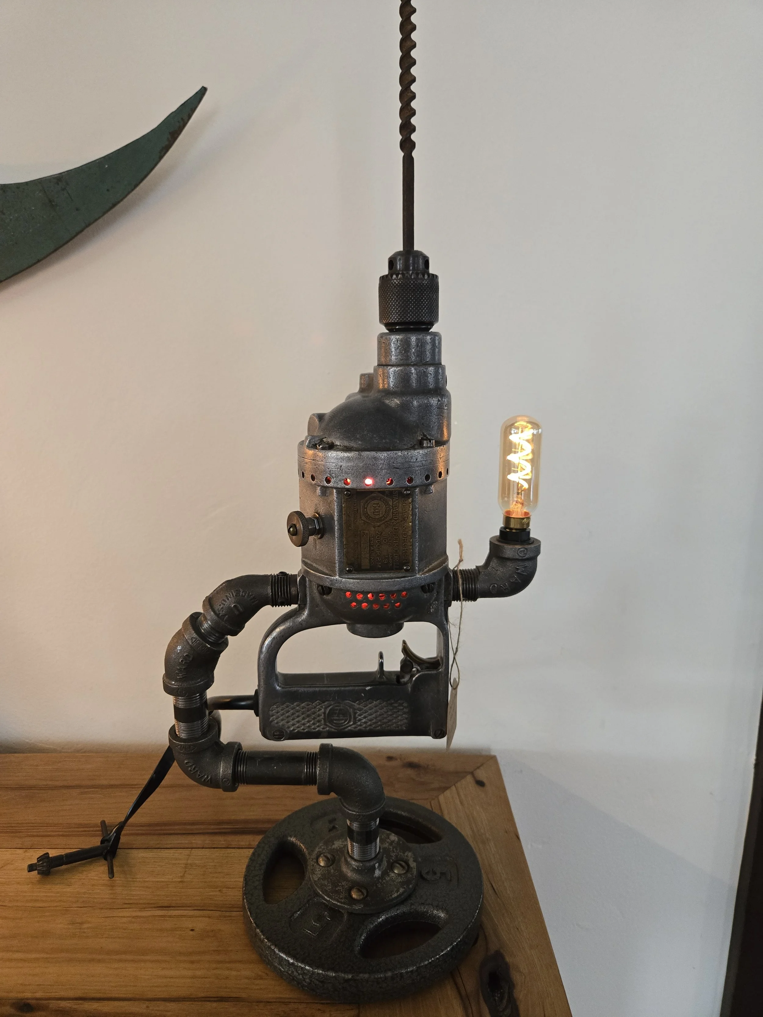 Black & Decker antique tabletop lamp