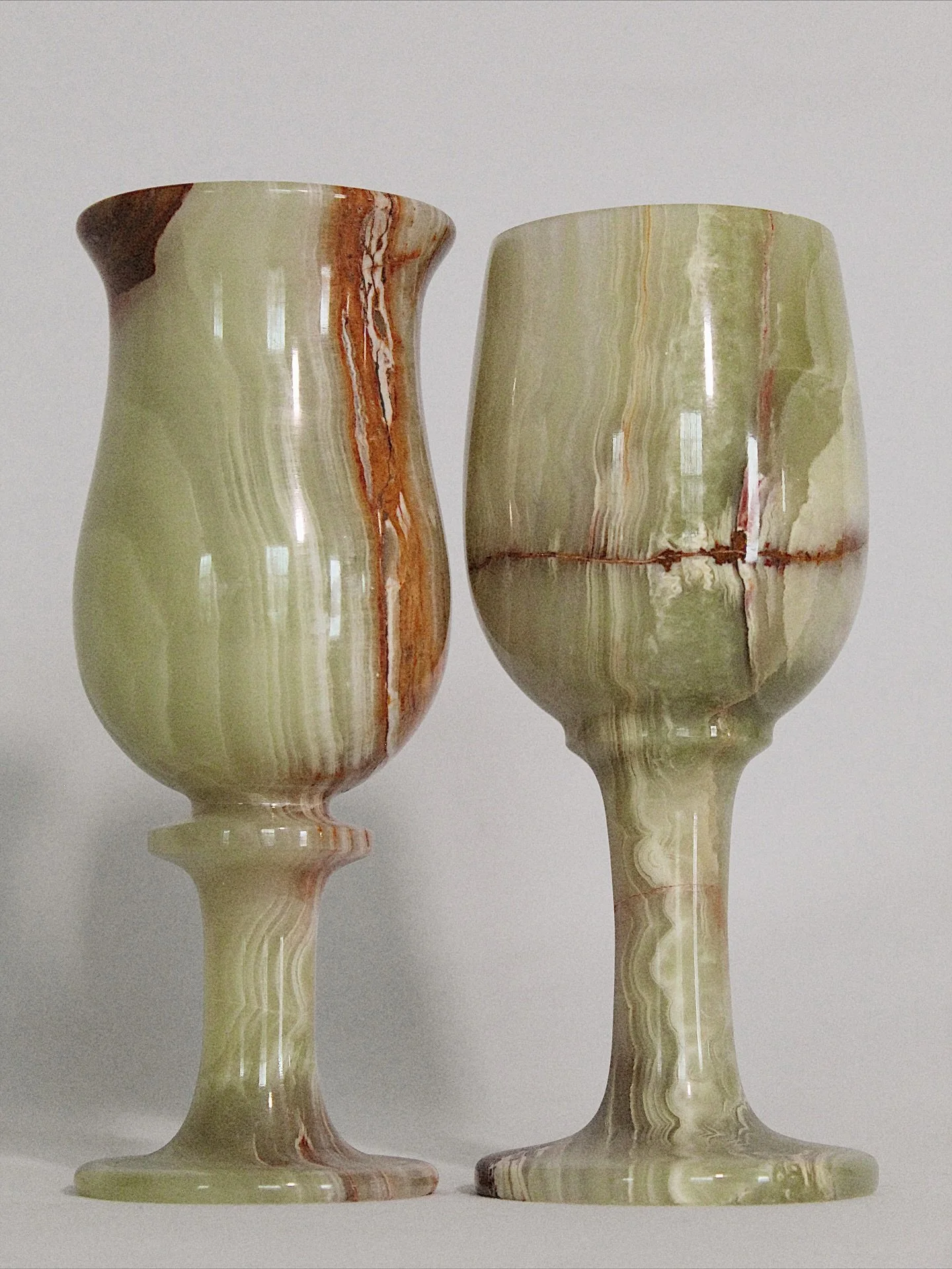 Set of two vintage, hand carved onyx goblet glasses. Mismatched yet coordinating and complimentary. Incredible veining. Imagine a whole table scape of vintage onyx glasses&hellip; 
Each 7.5&rdquo; tall. 
$28 set of two 

Please head to CheckmateHomeI