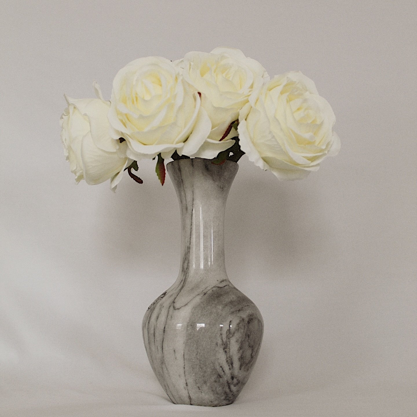 A few pieces available at CheckmateHomeInteriors.com that deserve their own spot on the feed🕊️
As a way to thank you all for consistently showing up, please take ♟️40% off♟️ all available pieces, vintage chess sets included!!!

Discount automaticall