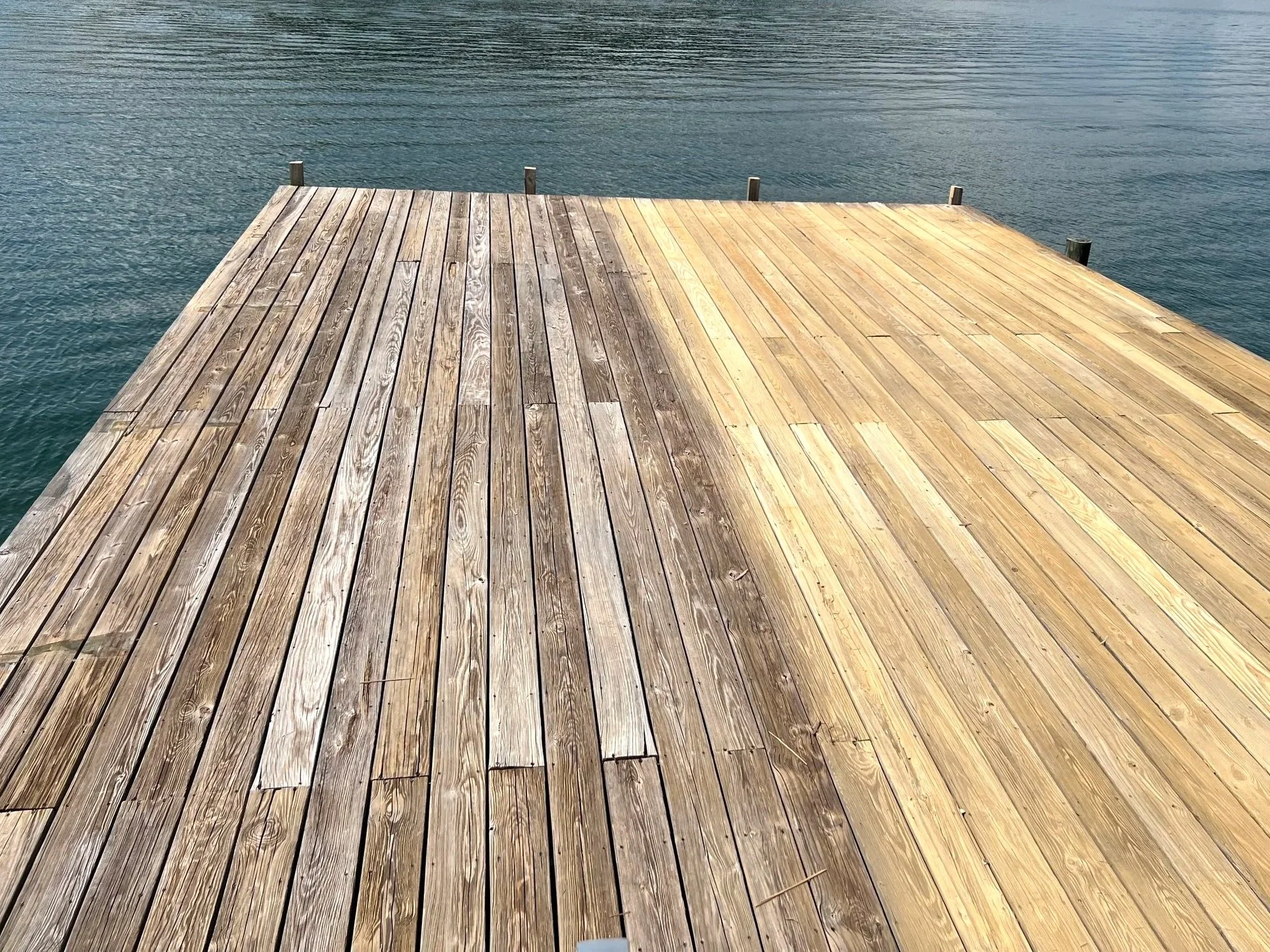 Floating dock, pressure washed by Lakeside Services LKJ on Lake James