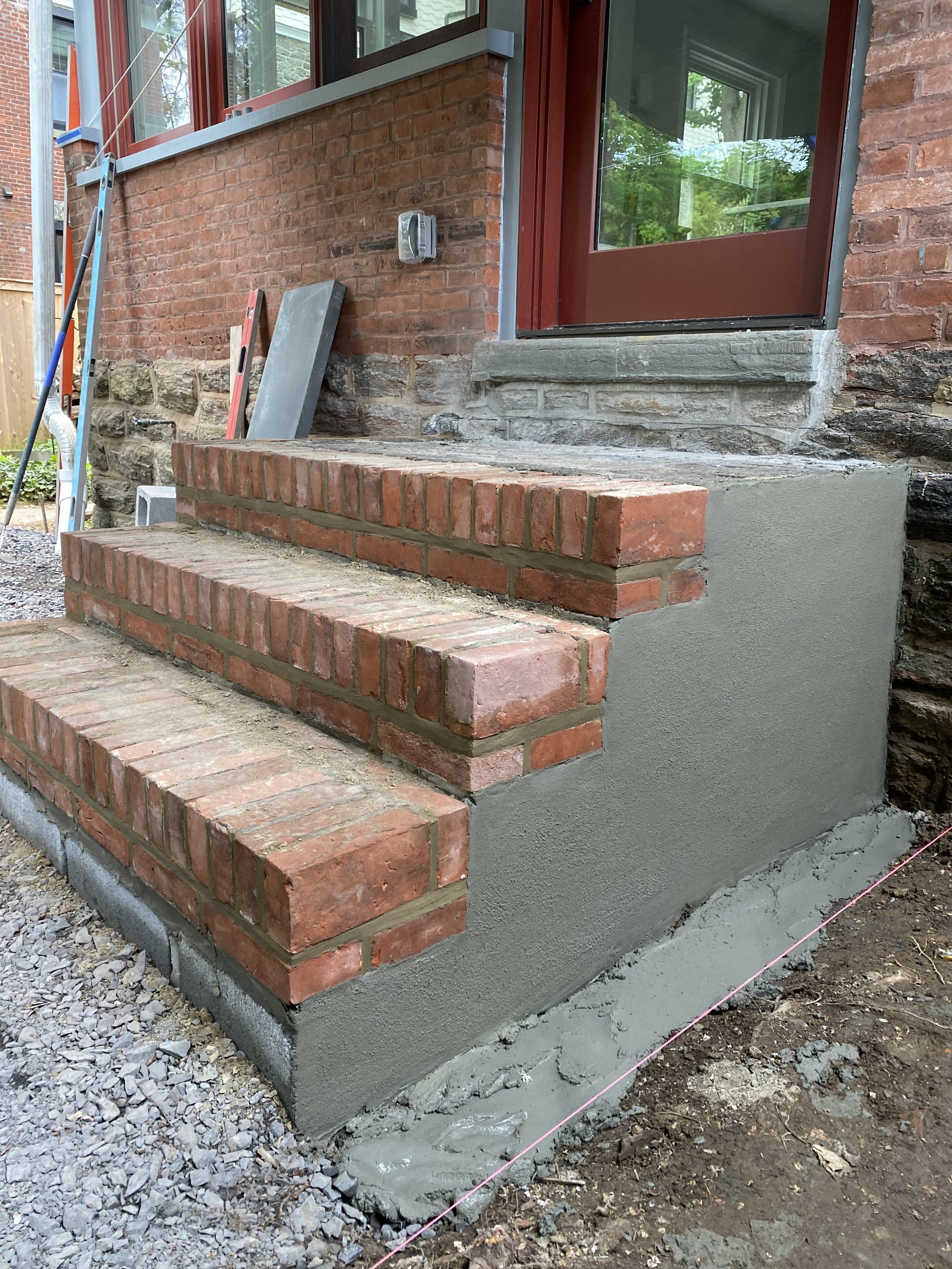 Brick & Flagstone
Step & Patio combination. (#805) PT3