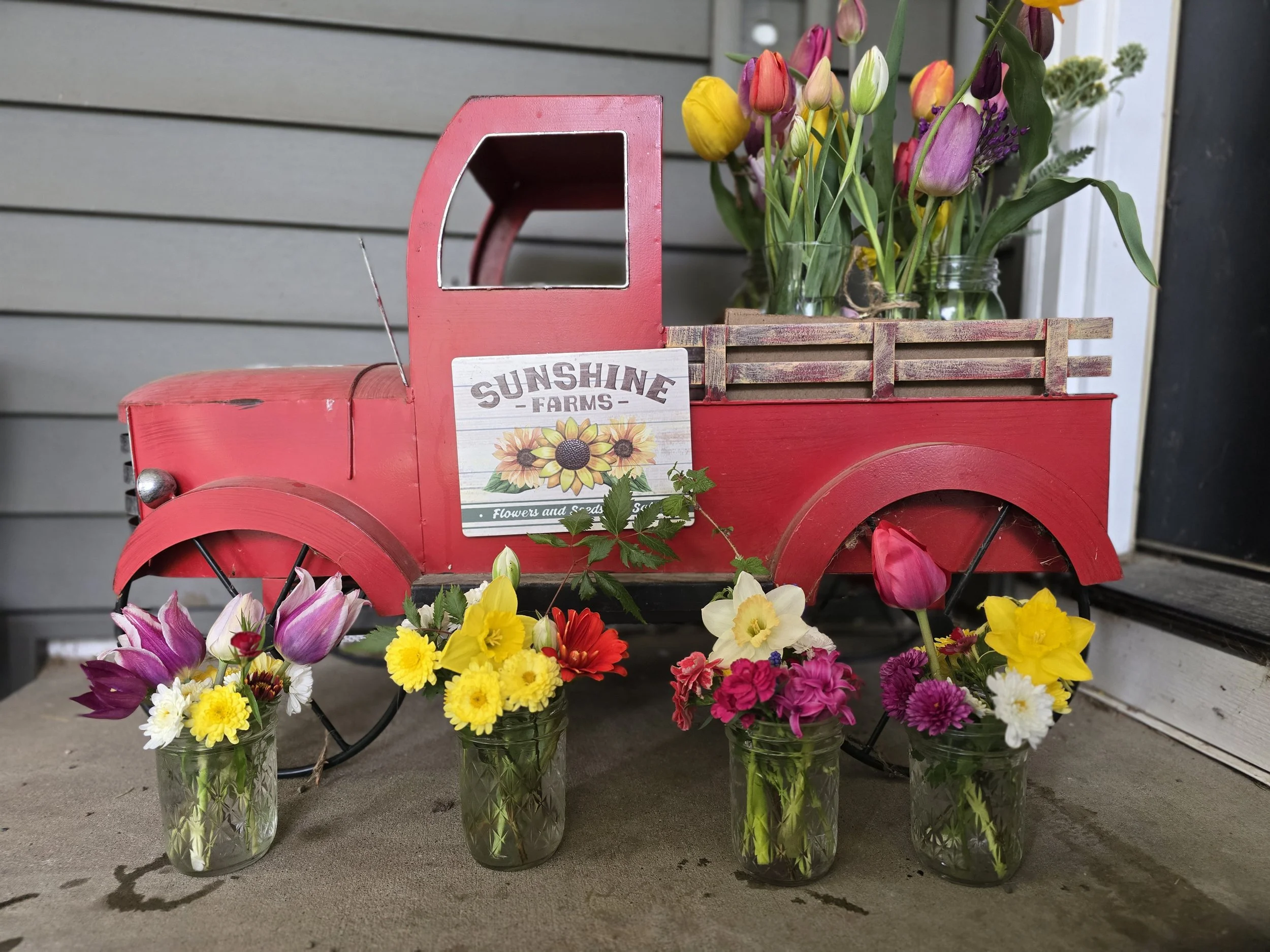 Spring Bouquet Subscription beginning 5/8/26