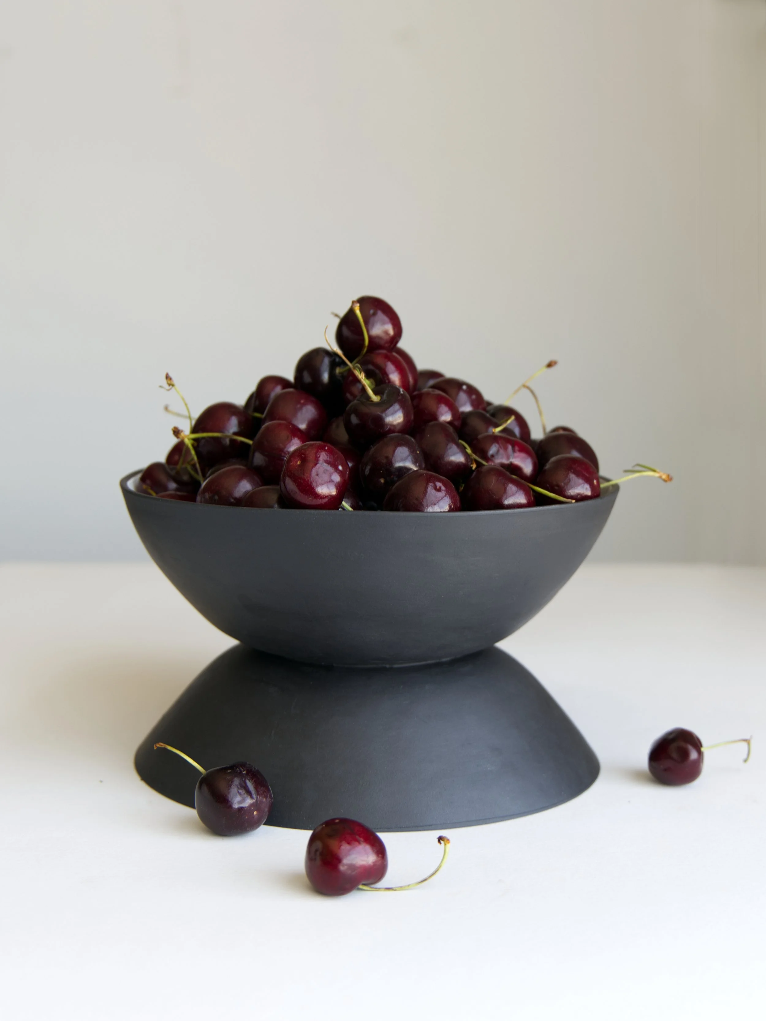hourglass bowl.jpg