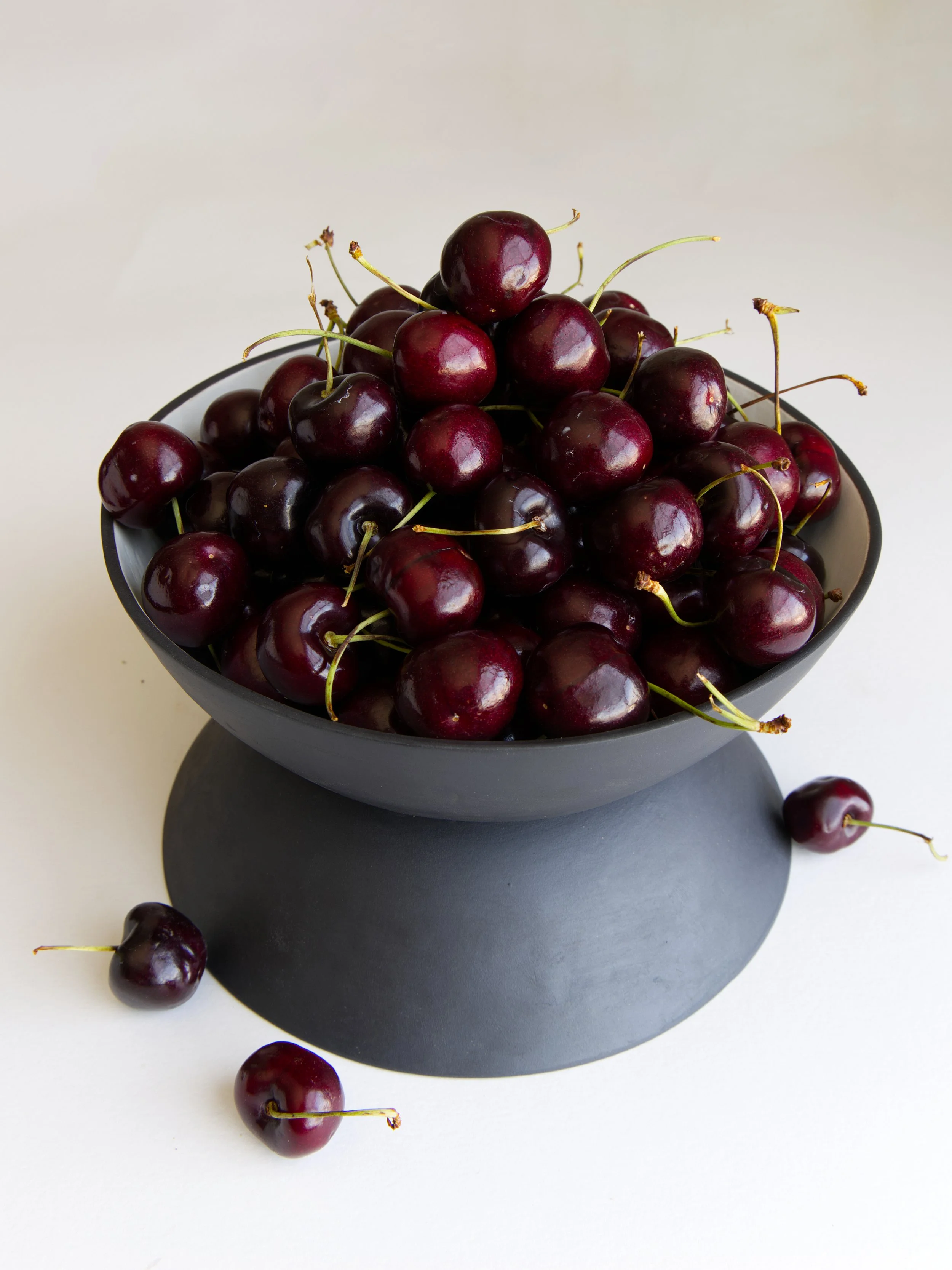 hourglas bowl from above.jpg