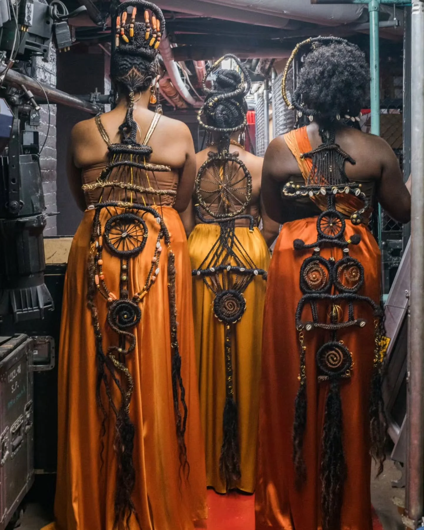 Goddess.

◽️⬛️◽️

1. The 3 and their hair.
2. The Goddess. Amber.
3. The Goddess' crown.
4. The Griot Trio.
5. In case you doubted.
6. Backstage.
7. Mziki: Music
8. Hands.
9. Braids. Beads. Safety Pins. String.
10. Questions?
11. Backstage.
12. Candi