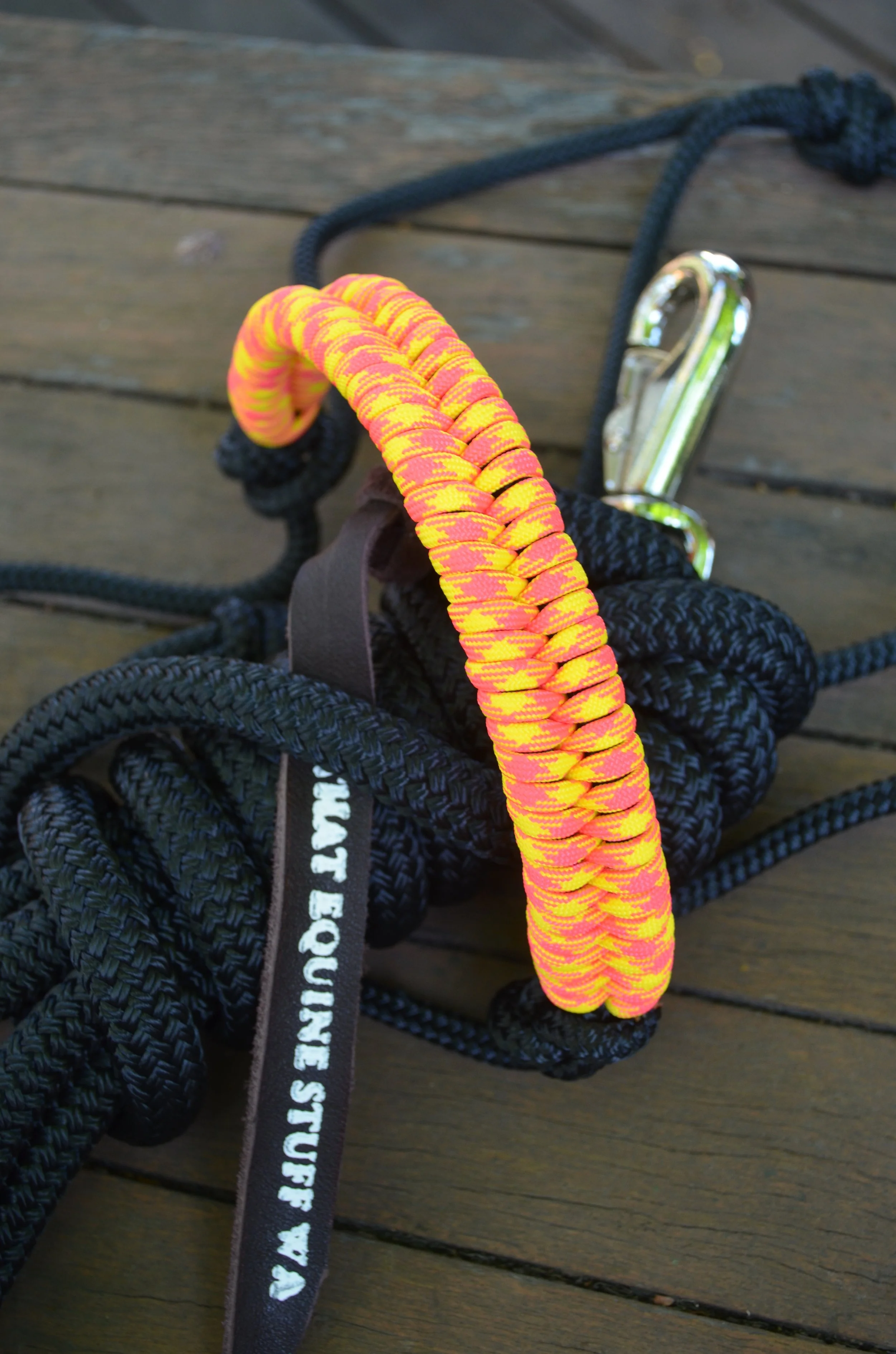 Black rope halter with fishtail noseband (tutti fruiti)