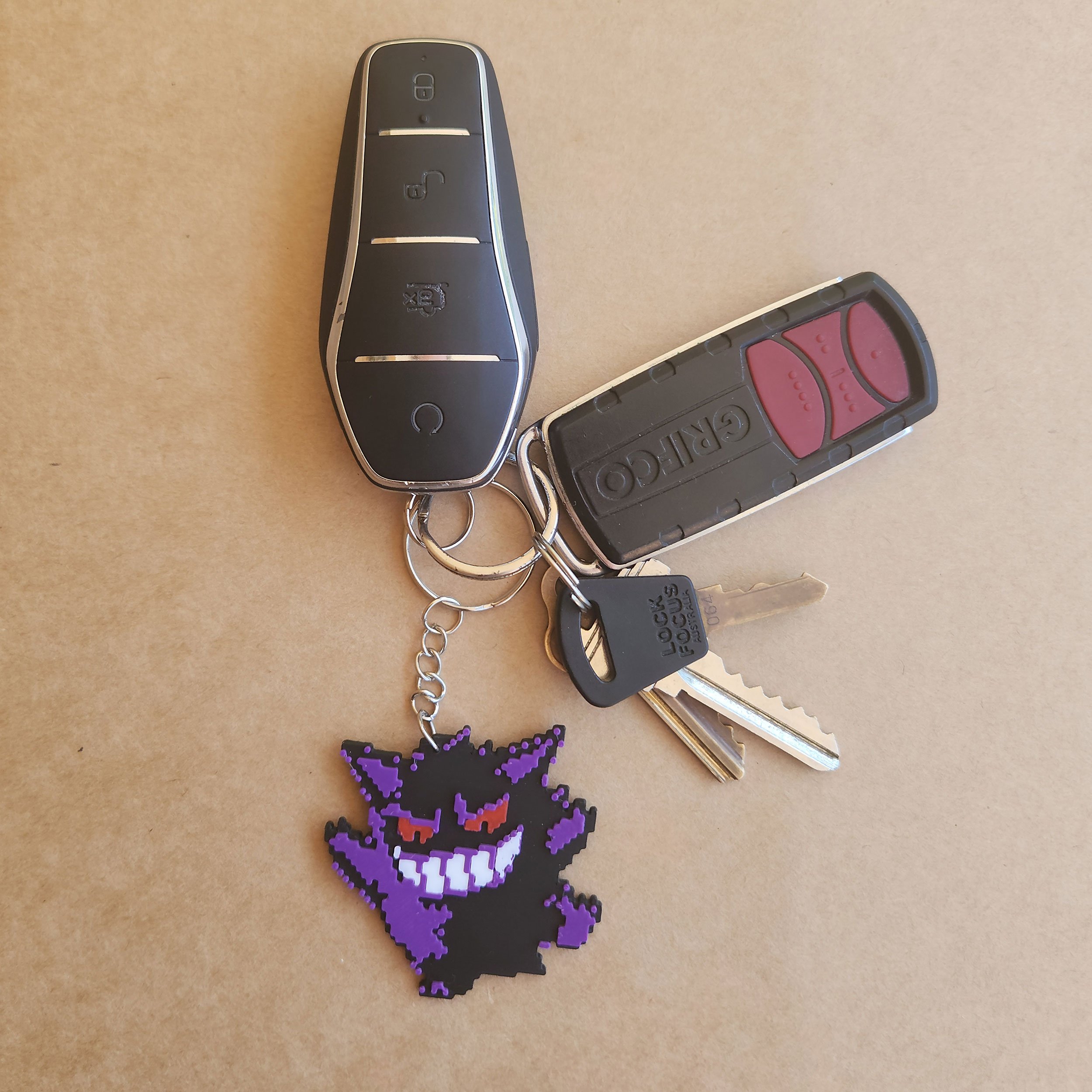 Gengar-Keyring_03.jpg