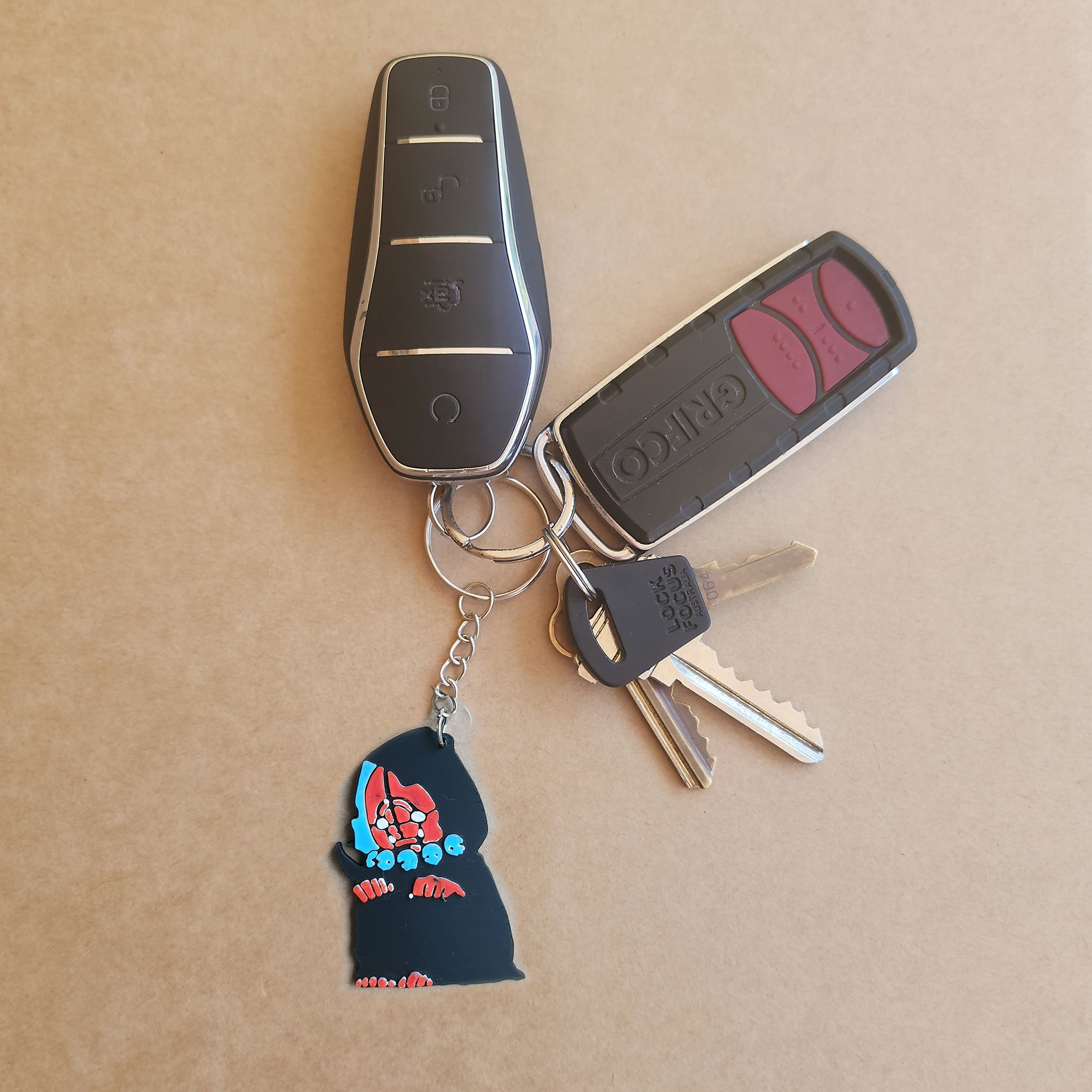 Tusk_Keyring_3.jpg