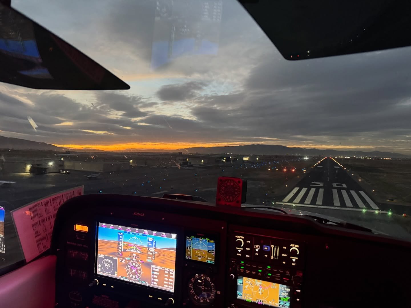 Flight training is one of the most rewarding things you could ever do. This is your sign to start now! Shoot me a message and let&rsquo;s get you flying ✈️