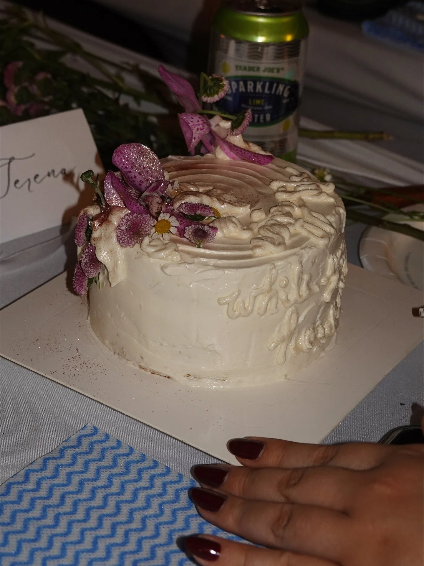 POV - You organize a floral cake decorating workshop with @unigvintage x @dough.and.dough.oc and it keeps getting better and better