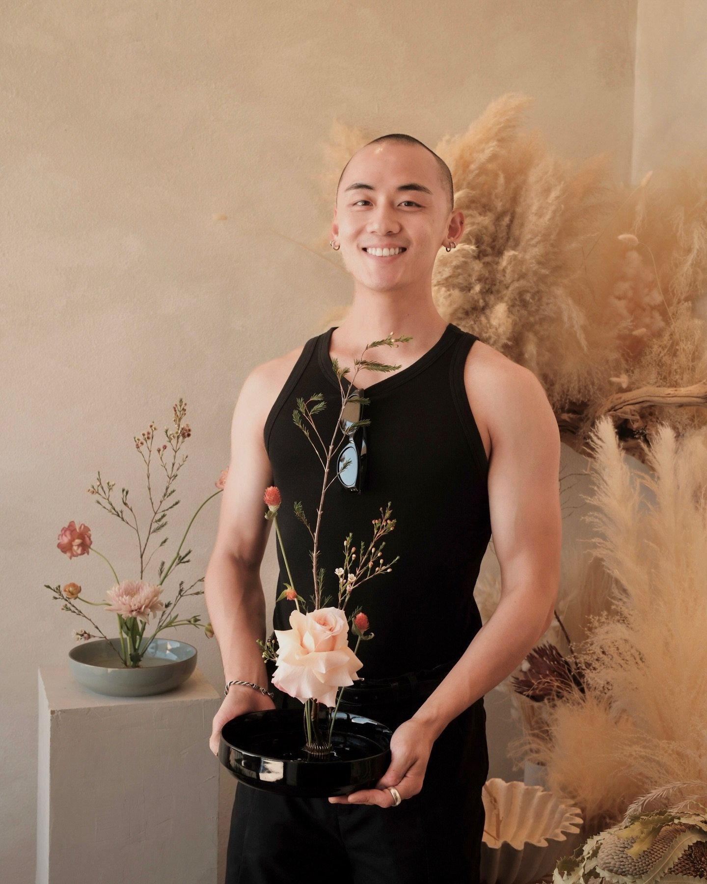 Flowers! Flowers for everyone! 

backdrop @hanayuzu.studio during our September workshop 💐
📸: @tifftngyn 🫶🏼 thank you for showing me the beauty of a fujifilm ahhhh