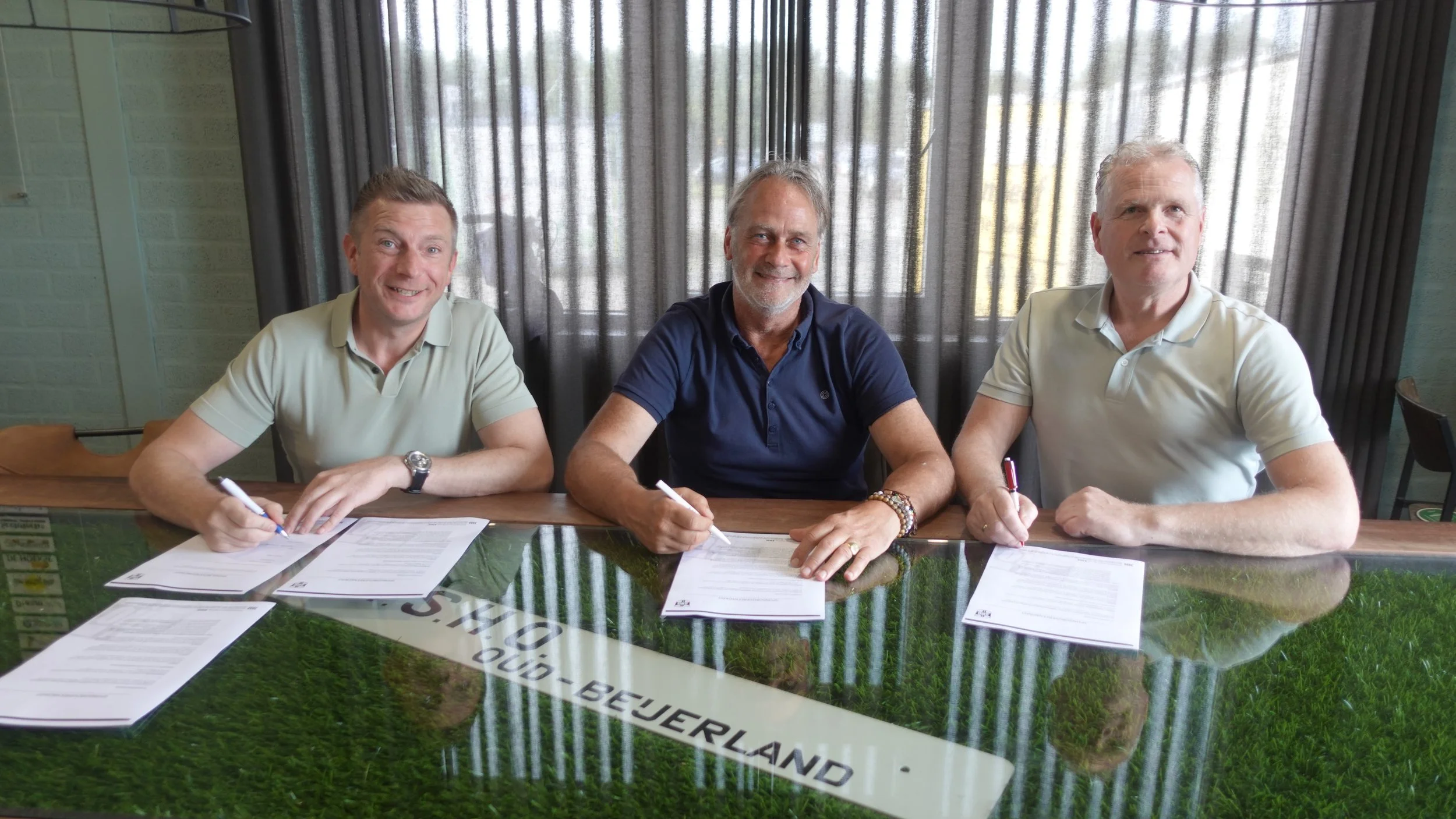 👕 Dubbele steun voor onze jeugdteams! ⚫⚪