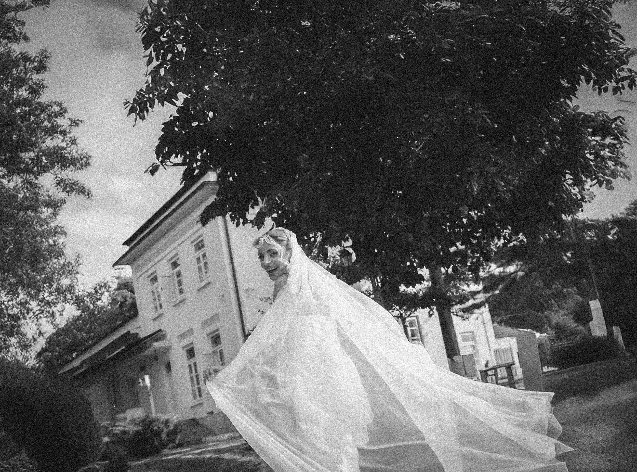 Our wedding video tells the story of every bride through a cinematic film, capturing the true energy of the wedding day. From wedding rehearsal moments to the final party, we create destination wedding films across Europe in stunning locations