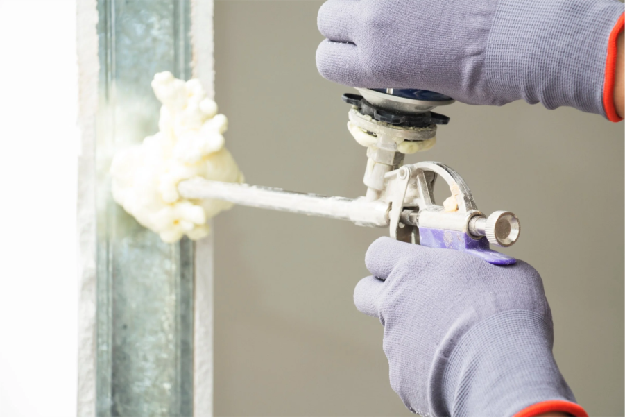 Why Hiring Professional Spray Foam Contractors in the GTA Maximizes Home Comfort&nbsp;