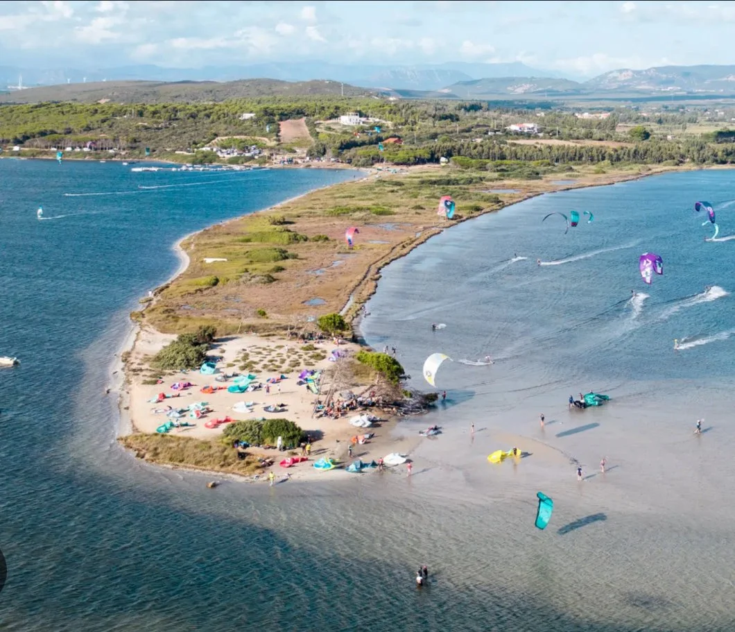 Where to stay in Punta Trettu for kitesurf