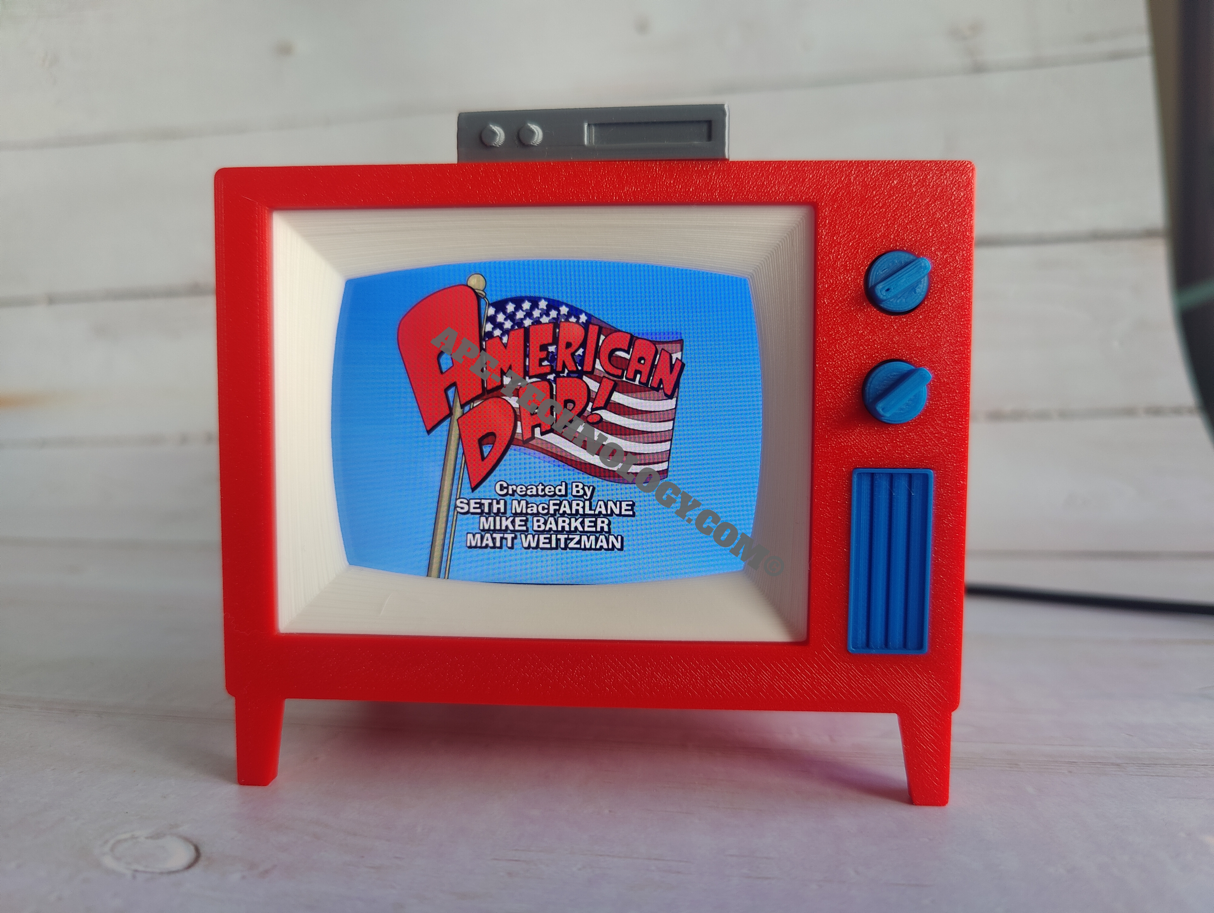 Amereican dad TV USB Powered.jpg