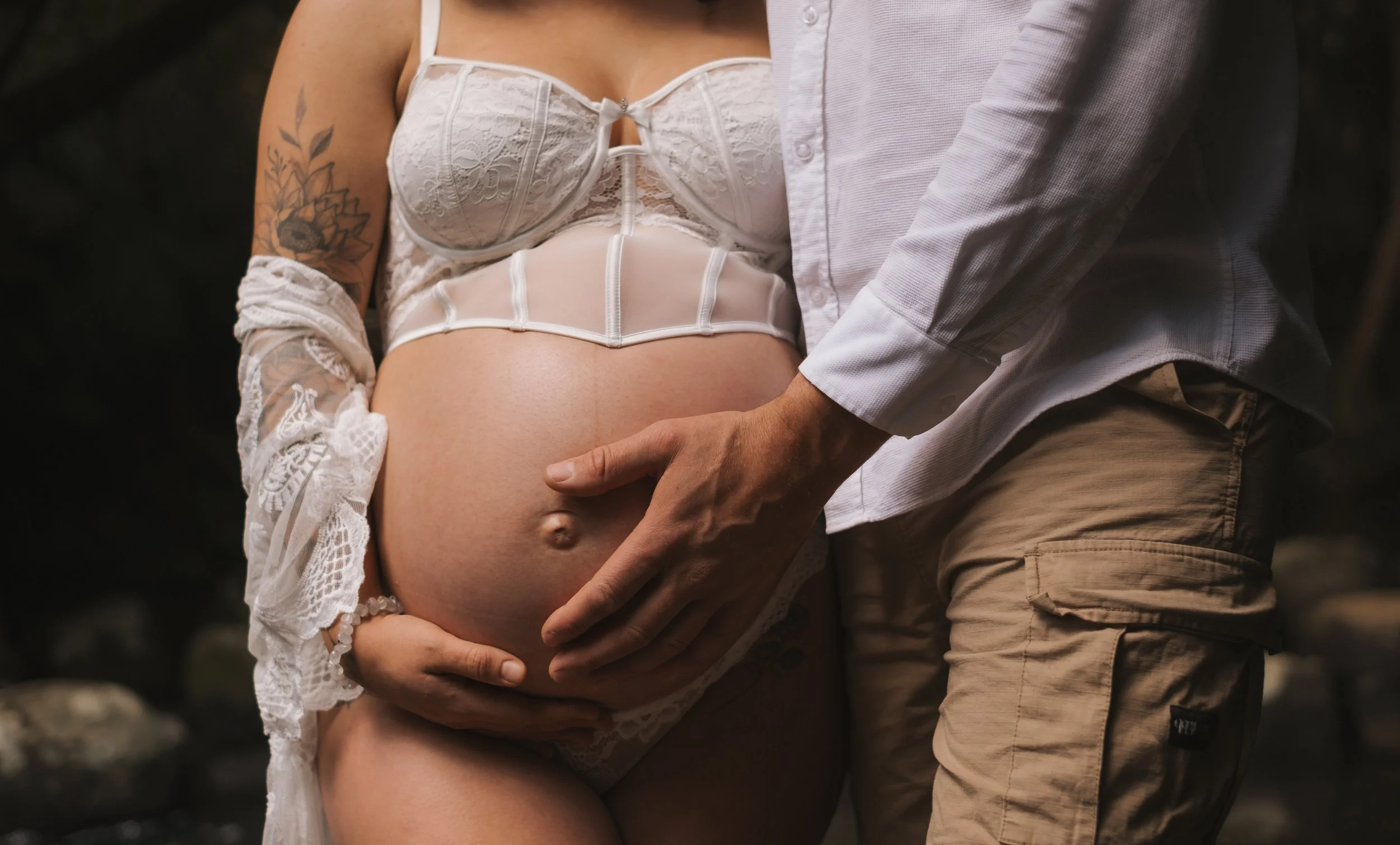 Natural maternity photography In Auckland and Christchurch. 