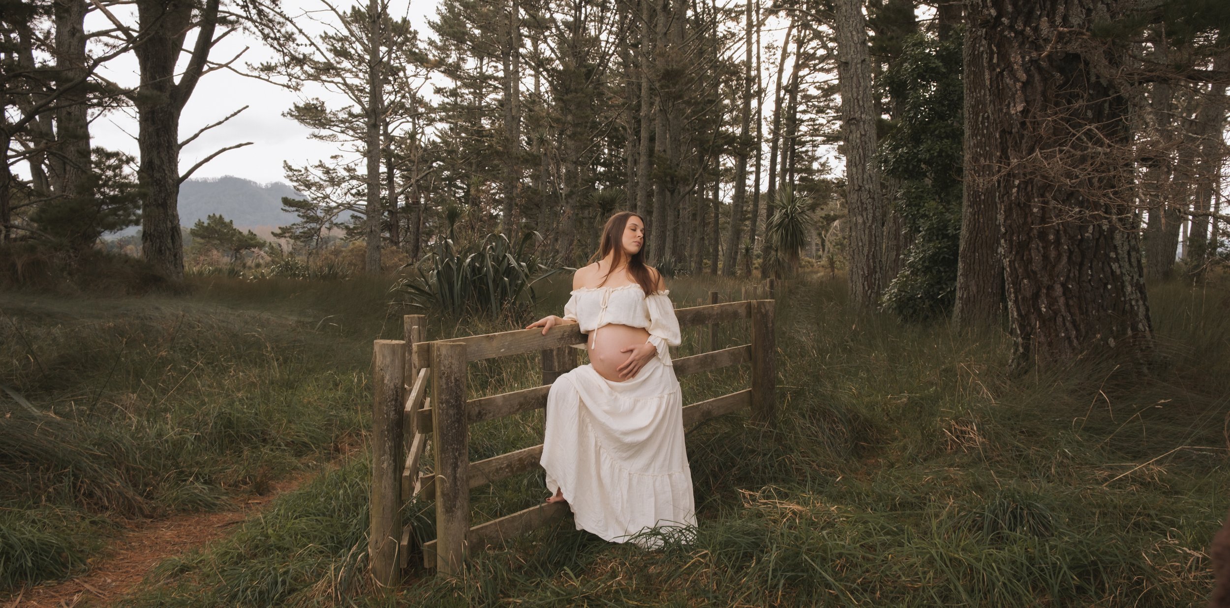 What to expect from a Maternity session with Gracefully Captured Photography | Tips to feeling your best